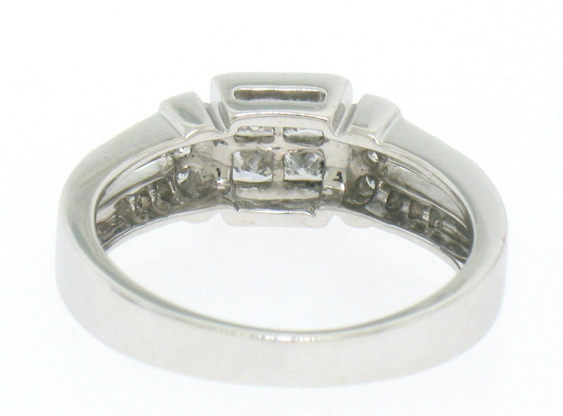 Modern 18k White Gold Princess & Pave Diamond Band Ring in Invisible Setting - Image 6 of 6