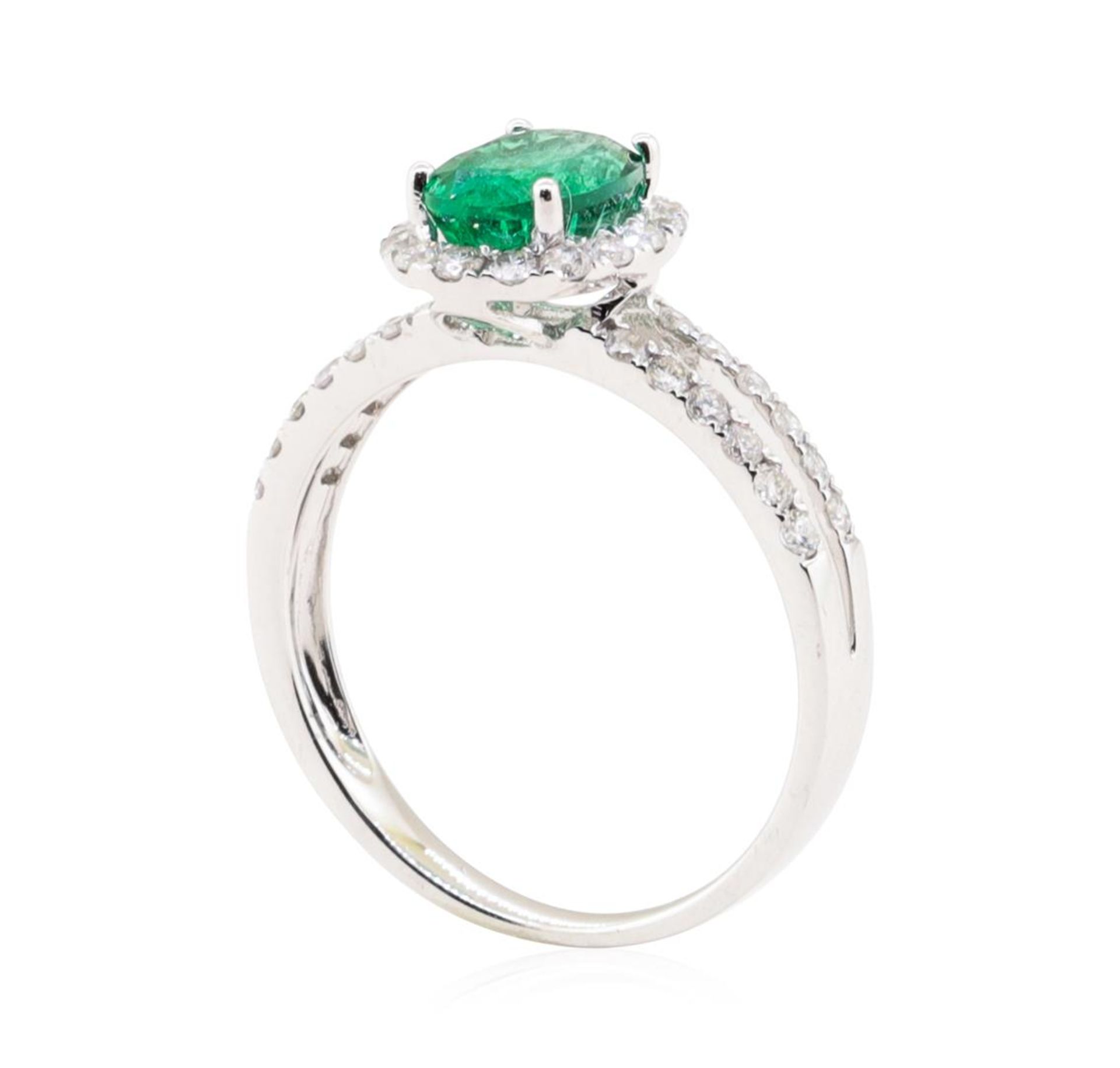 1.21 ctw Emerald and Diamond Ring - 18KT White Gold - Image 4 of 5