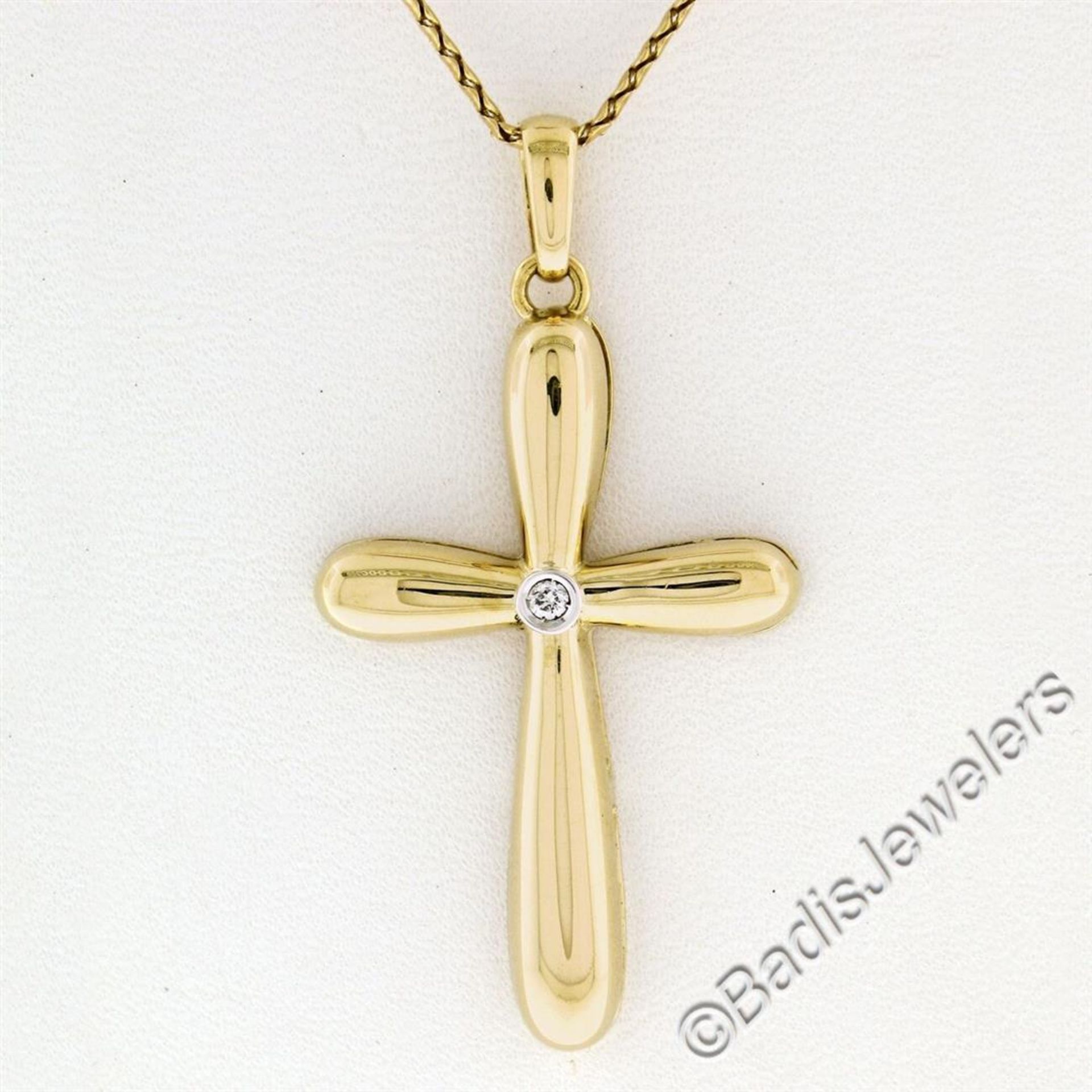 Italian 18kt Yellow Gold Round Diamond Polished Cross Pendant Necklace - Image 2 of 9