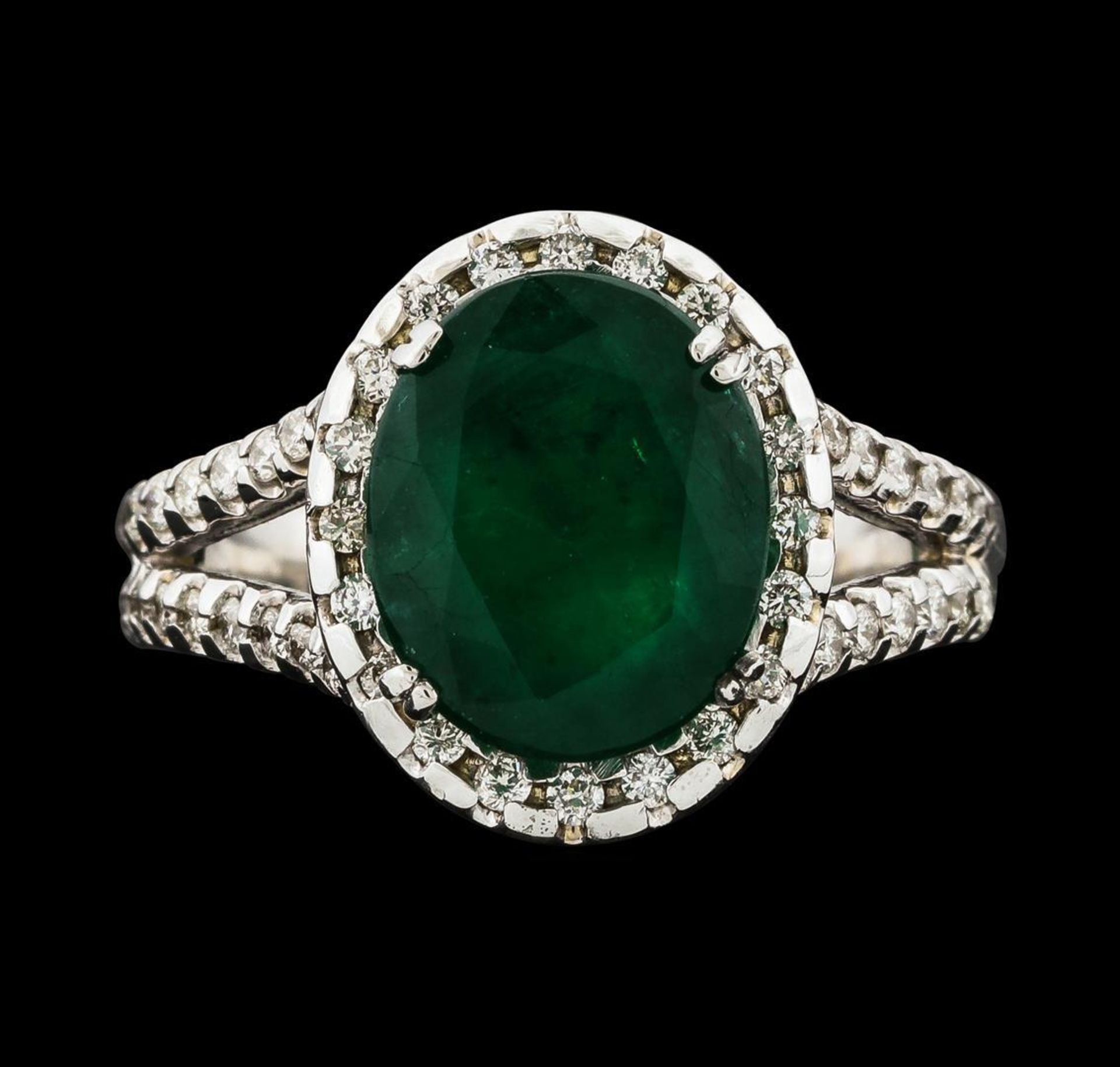 3.70 ctw Emerald and Diamond Ring - 14KT White Gold - Image 2 of 5