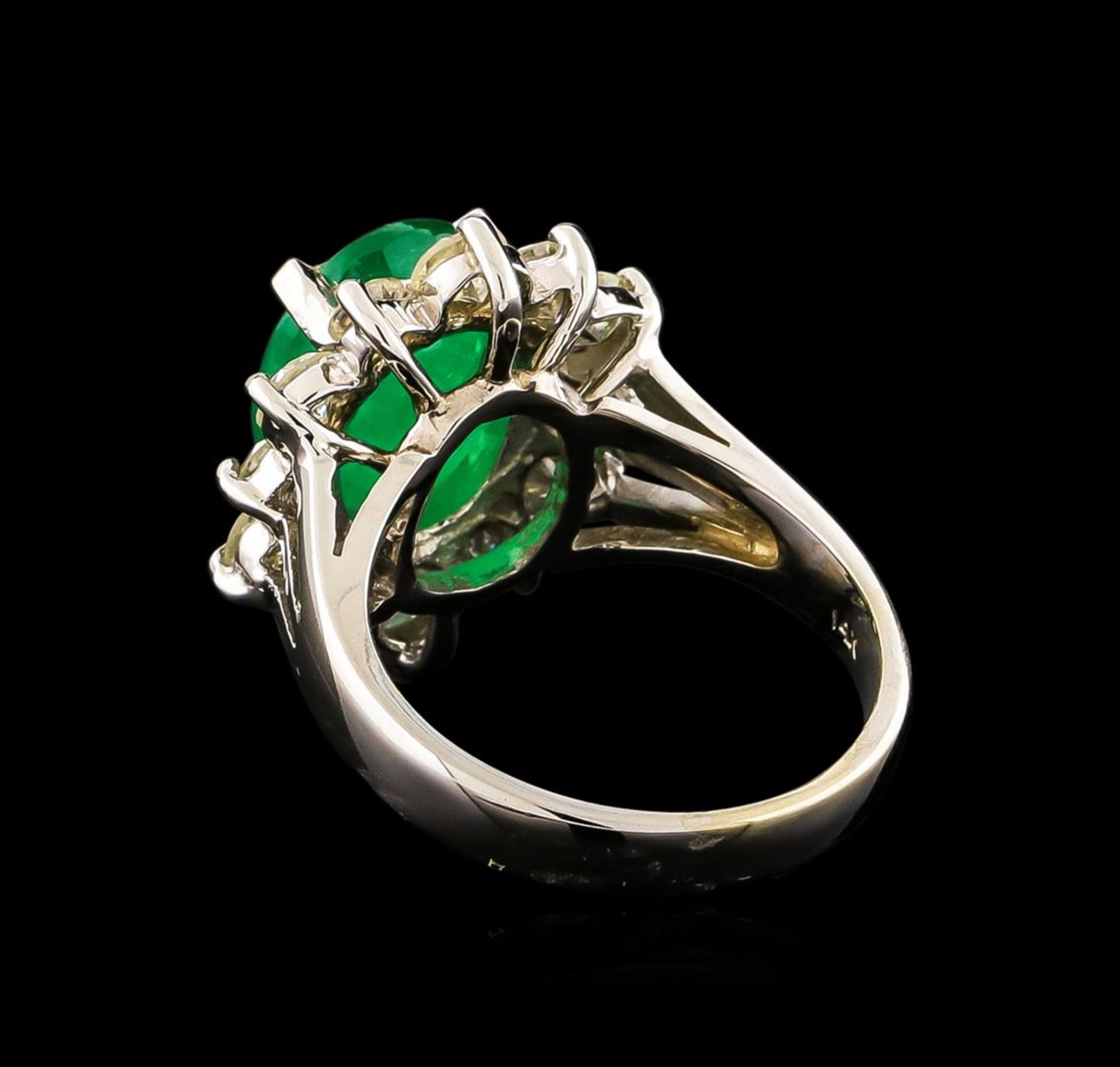 14KT White Gold 3.41 ctw Emerald and Diamond Ring - Image 3 of 5