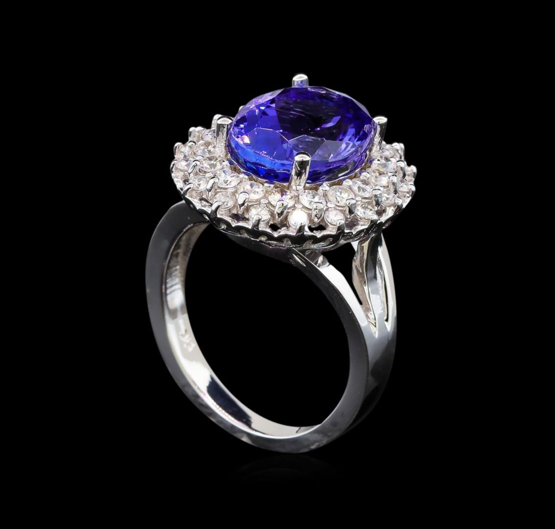 14KT White Gold 6.40 ctw Tanzanite and Diamond Ring - Image 4 of 5