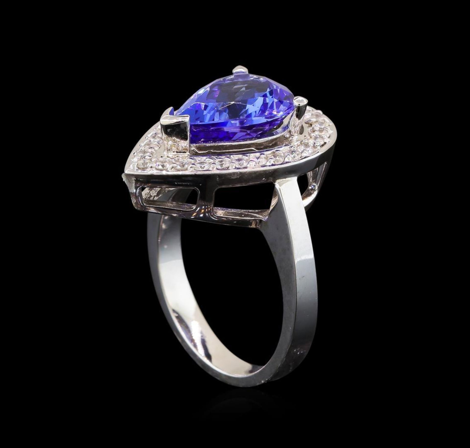 14KT White Gold 4.18 ctw Tanzanite and Diamond Ring - Image 4 of 5