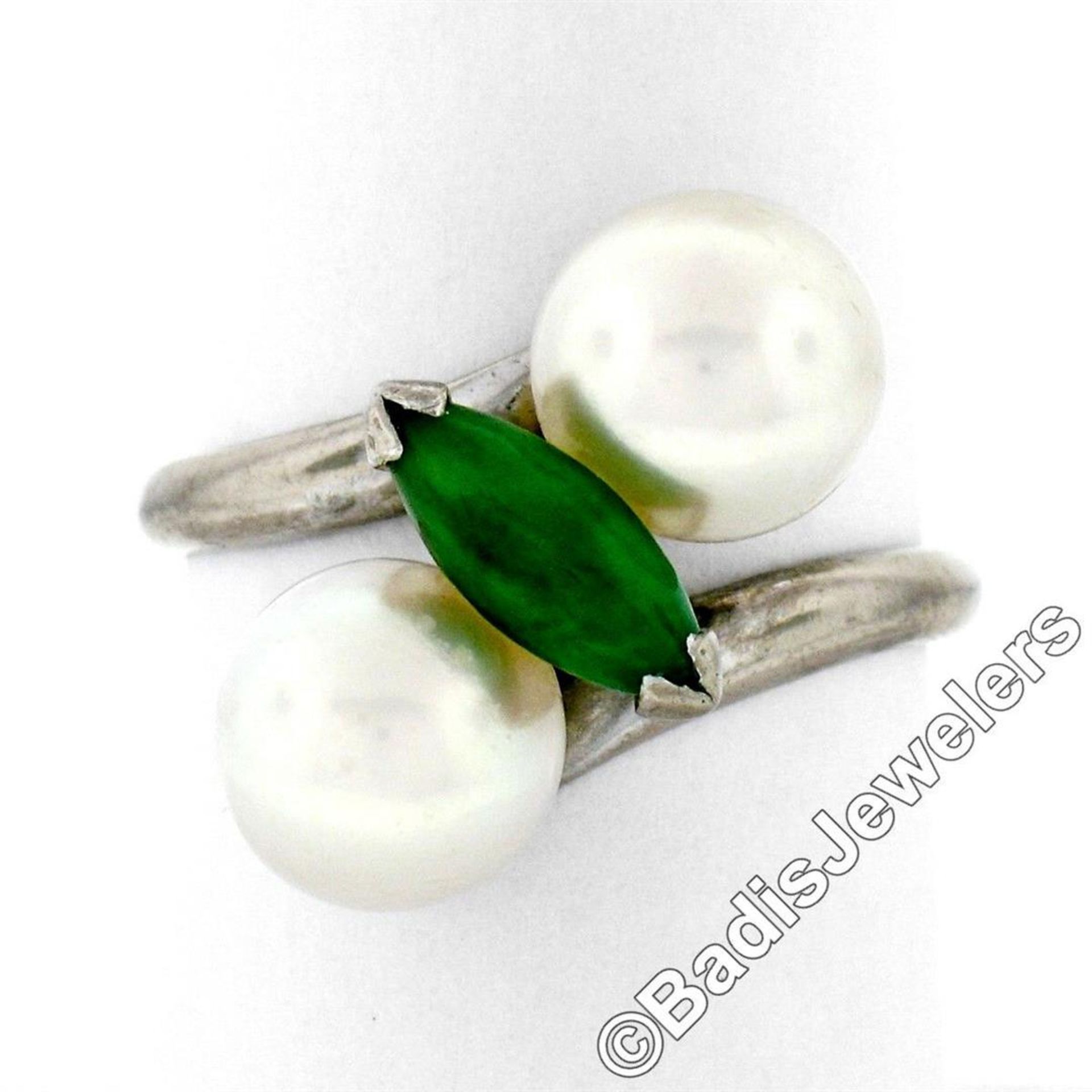 Vintage 14kt White Gold 8.35mm Round Pearl Marquise Cut Jade Bypass Ring - Image 4 of 7