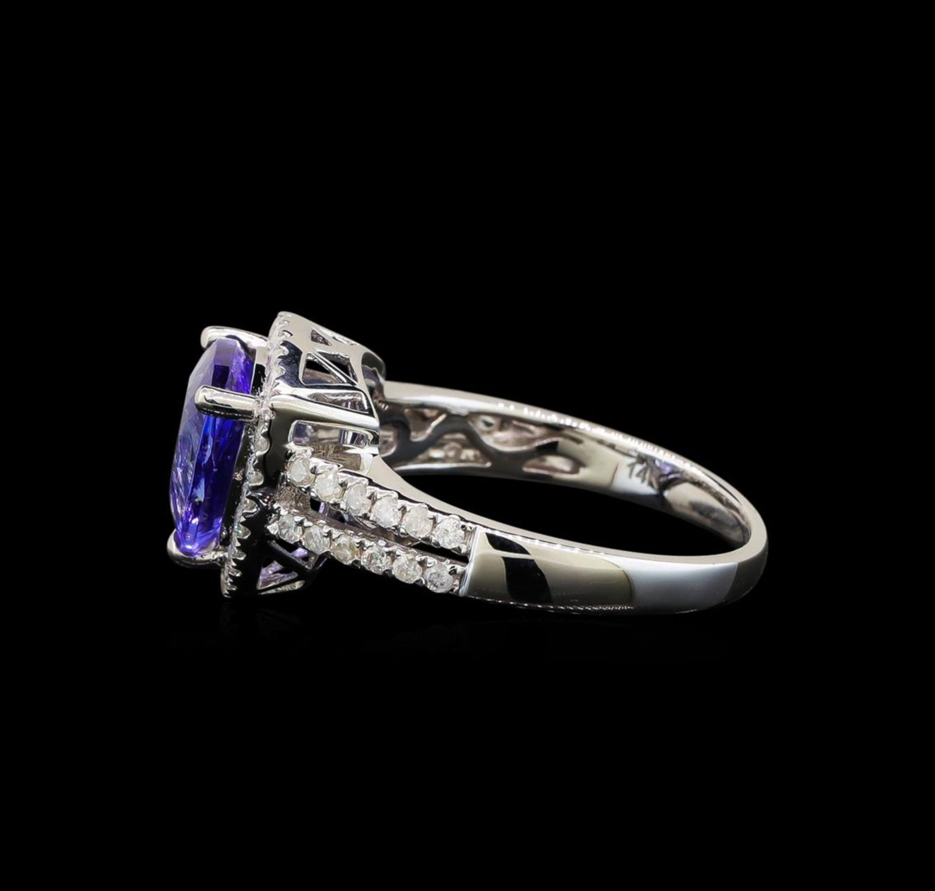 14KT White Gold 2.21 ctw Tanzanite and Diamond Ring - Image 3 of 5