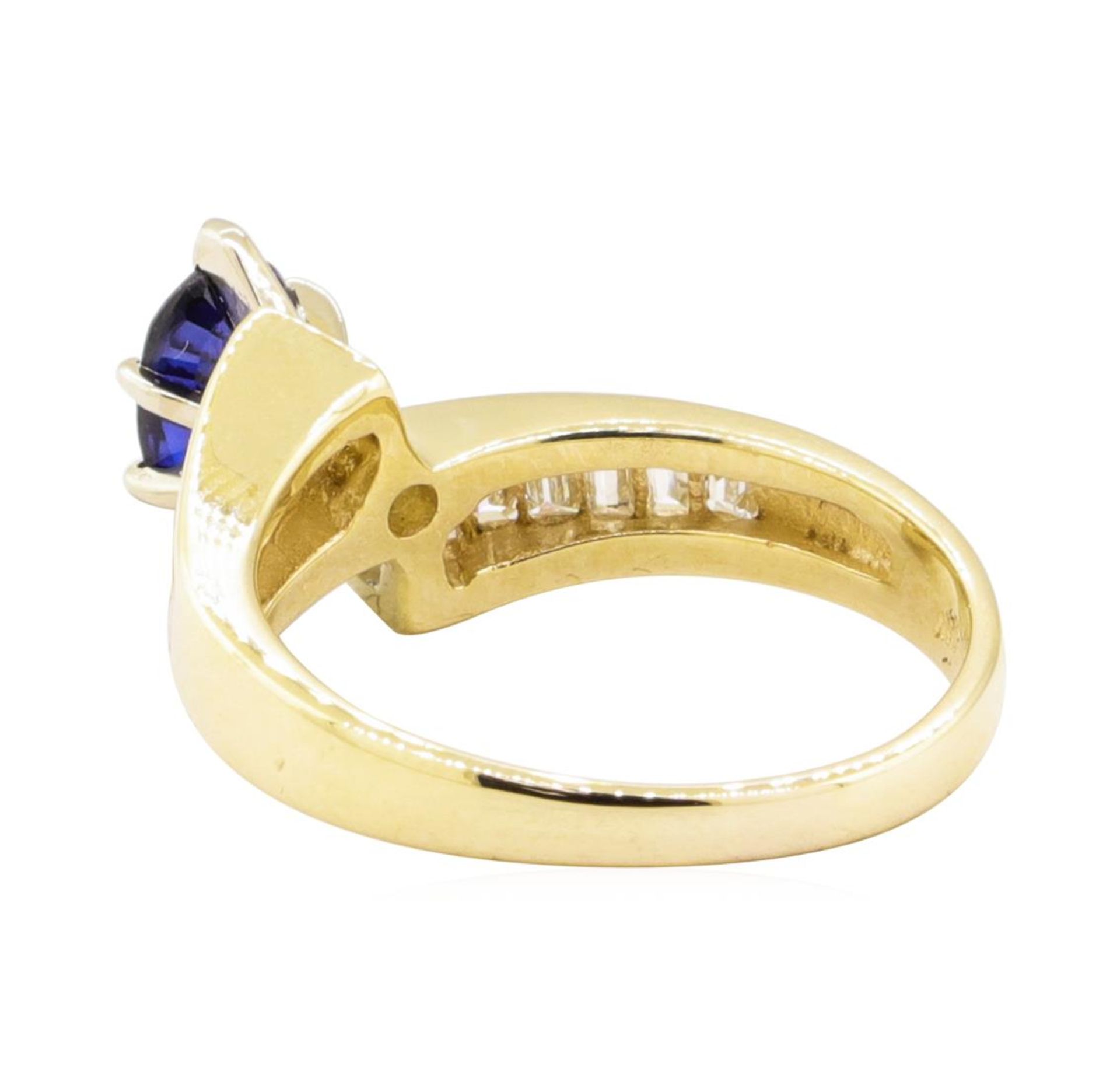 1.38 ctw Blue Sapphire and Diamond Ring - 14KT Yellow Gold - Image 3 of 4