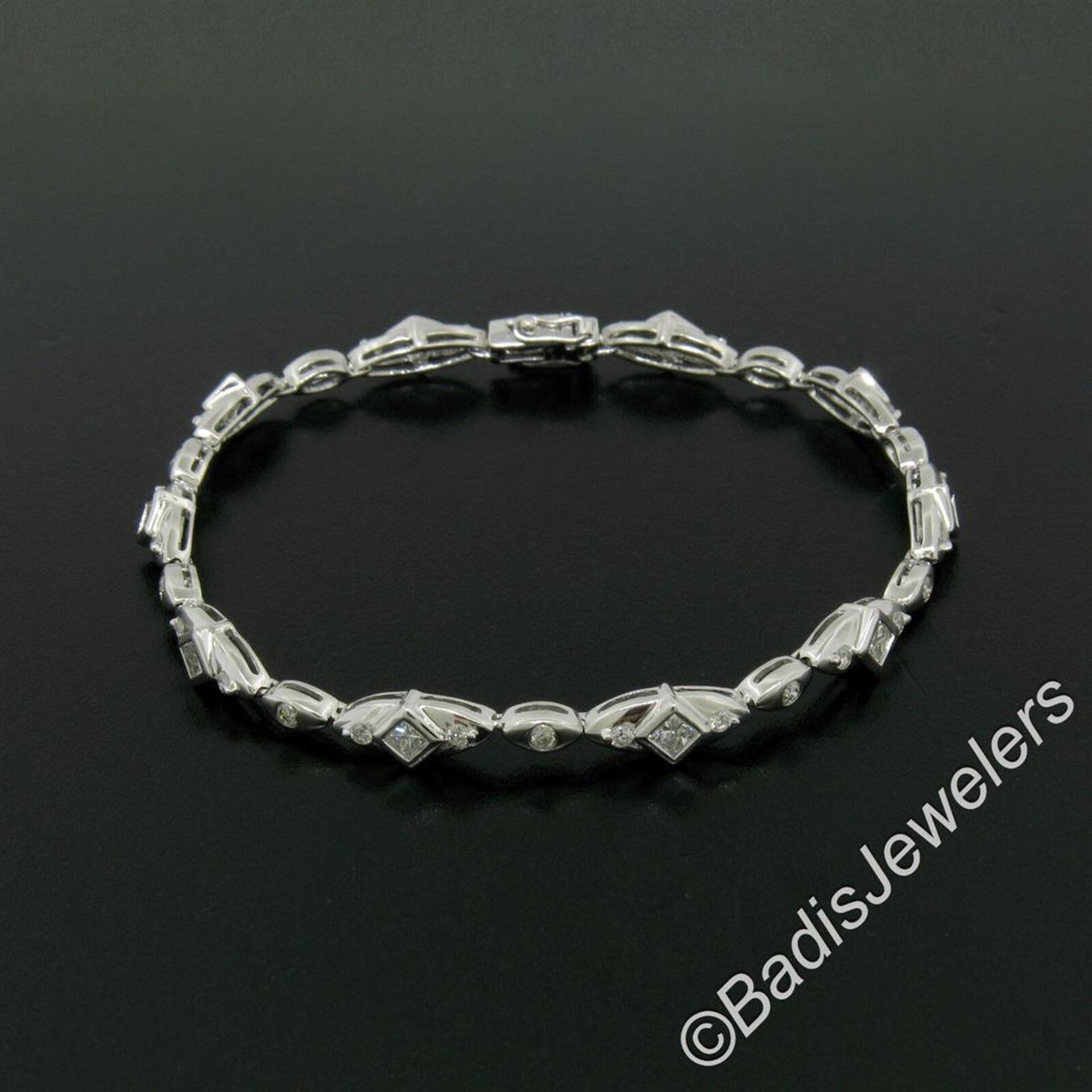 18kt White Gold 1.80 ctw Princess and Round Cut Diamond Fancy Link Chain Bracele - Image 2 of 9