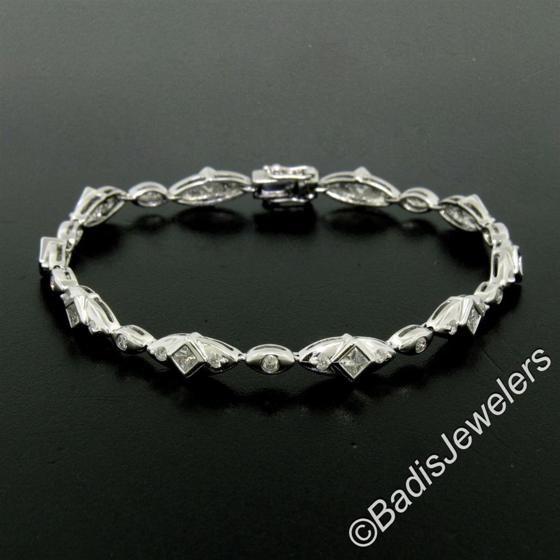 18kt White Gold 1.80 ctw Princess and Round Cut Diamond Fancy Link Chain Bracele - Image 8 of 9