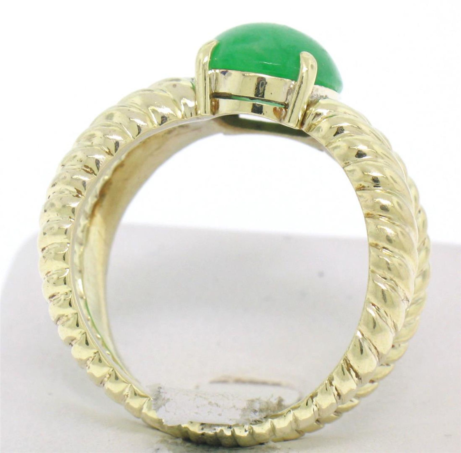 14k Solid Gold Open Twisted Wire Bands Open Wide Cabochon Green Jade Ring - Image 4 of 5