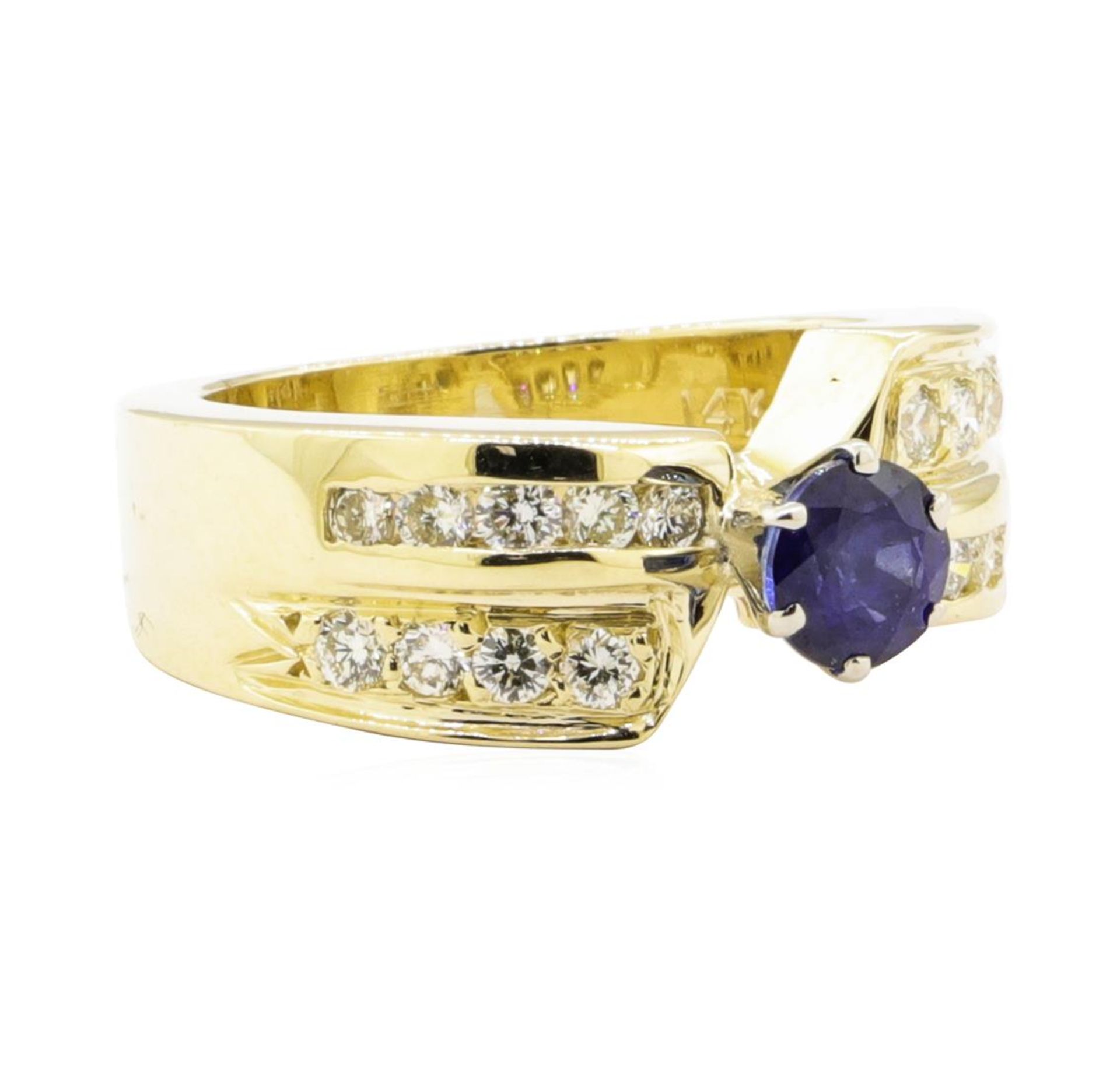 1.16 ctw Blue Sapphire And Diamond Ring - 14KT Yellow Gold