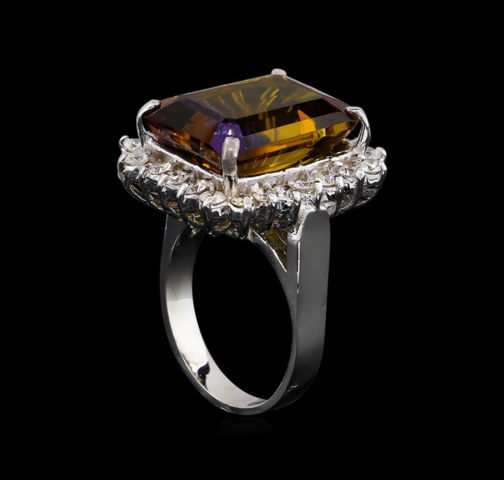 11.52 ctw Ametrine Quartz and Diamond Ring - 14KT White Gold - Image 4 of 5