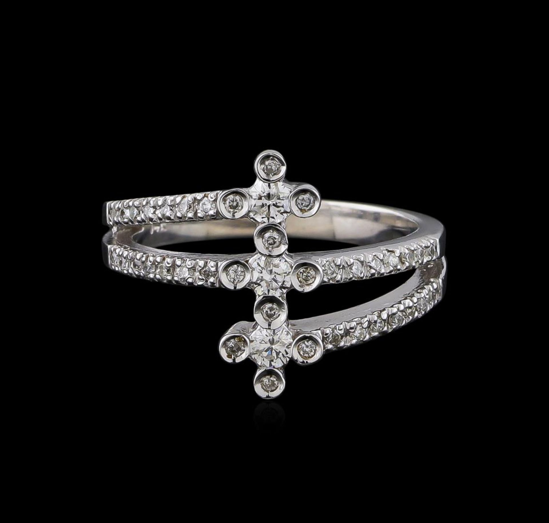 0.37 ctw Diamond Ring - 14KT White Gold - Image 2 of 4