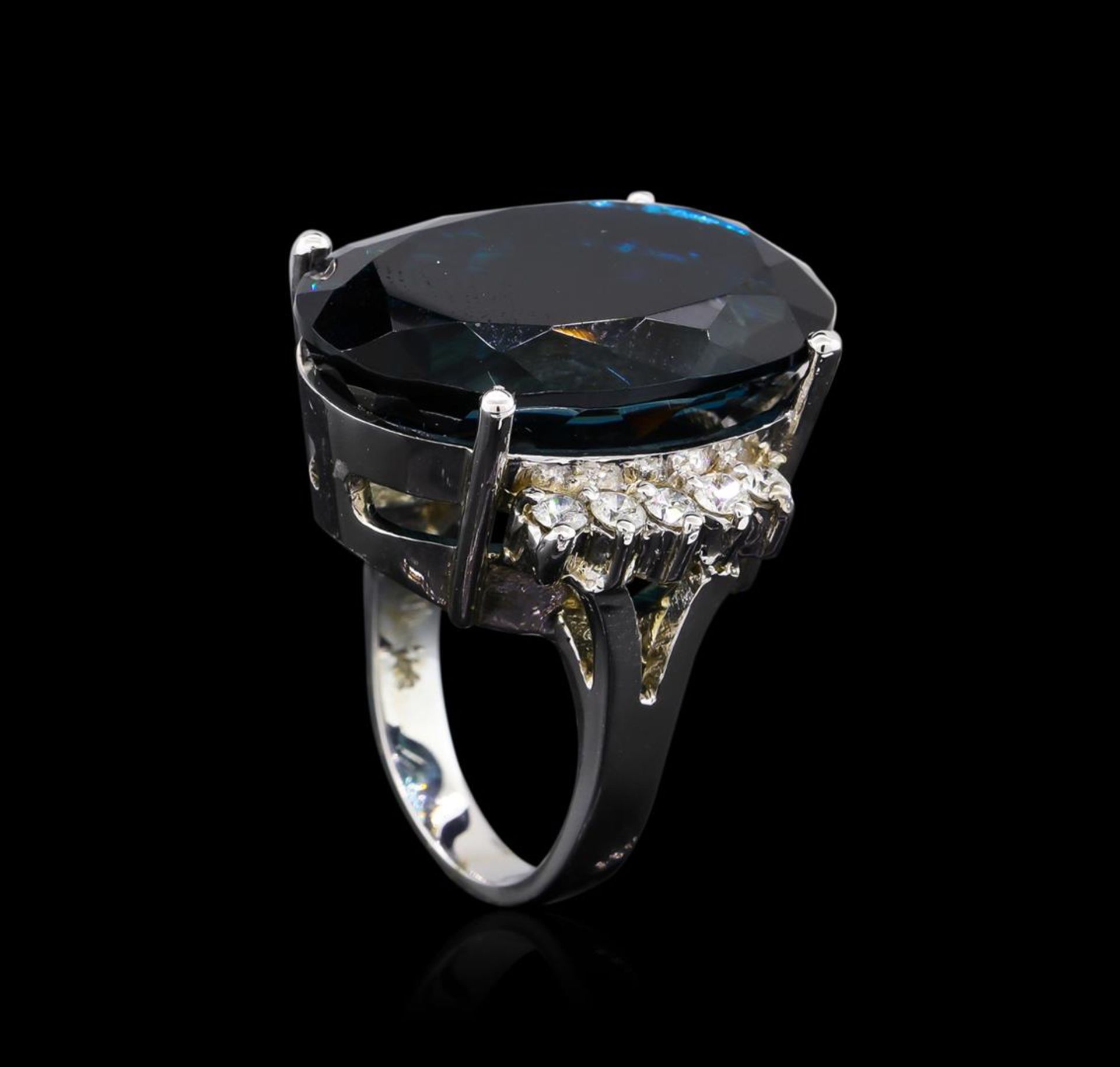 14KT White Gold 40.61 ctw Blue Topaz and Diamond Ring - Image 4 of 5