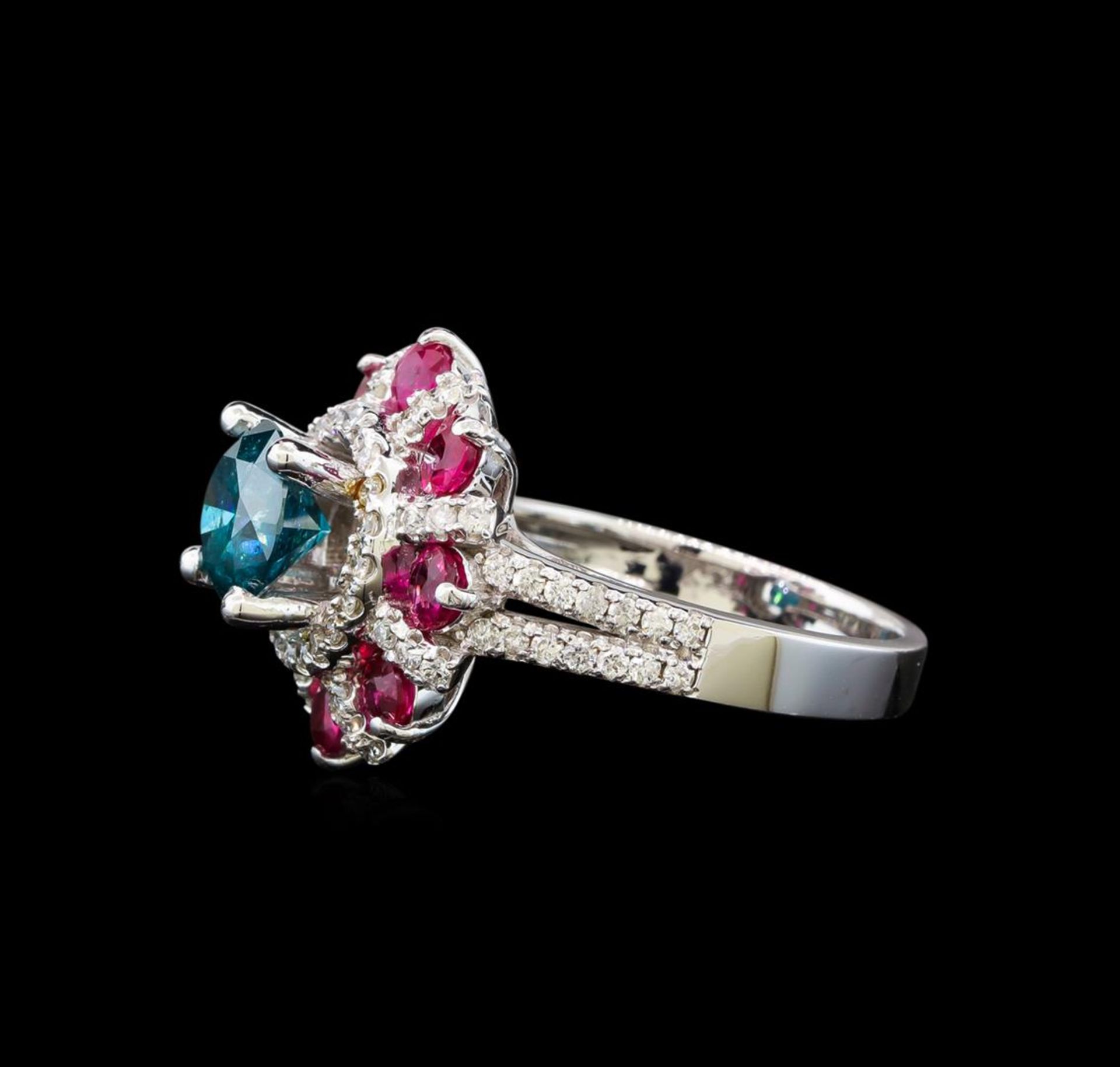 14KT White Gold 1.89 ctw Fancy Blue Diamond and Ruby Ring - Image 3 of 5