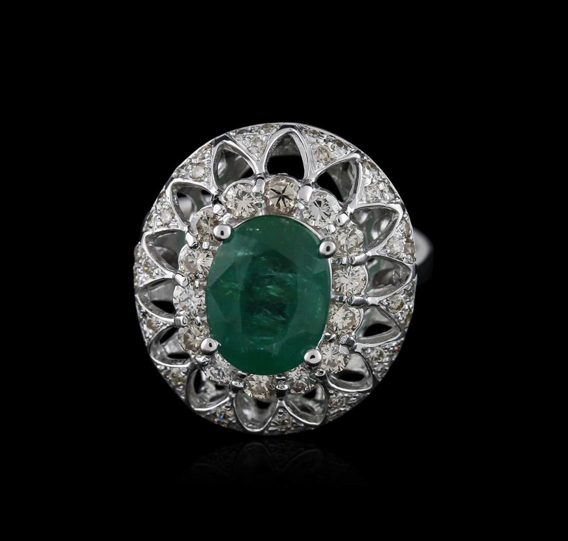 14KT White Gold 2.60 ctw Emerald and Diamond Ring - Image 2 of 3