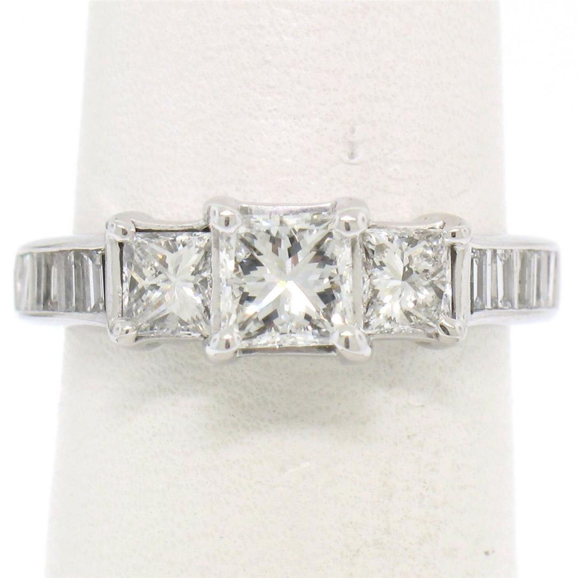 14k White Gold 1.45 ctw 3 Princess Diamond Engagement Ring w/ Baguette Accents - Image 2 of 18