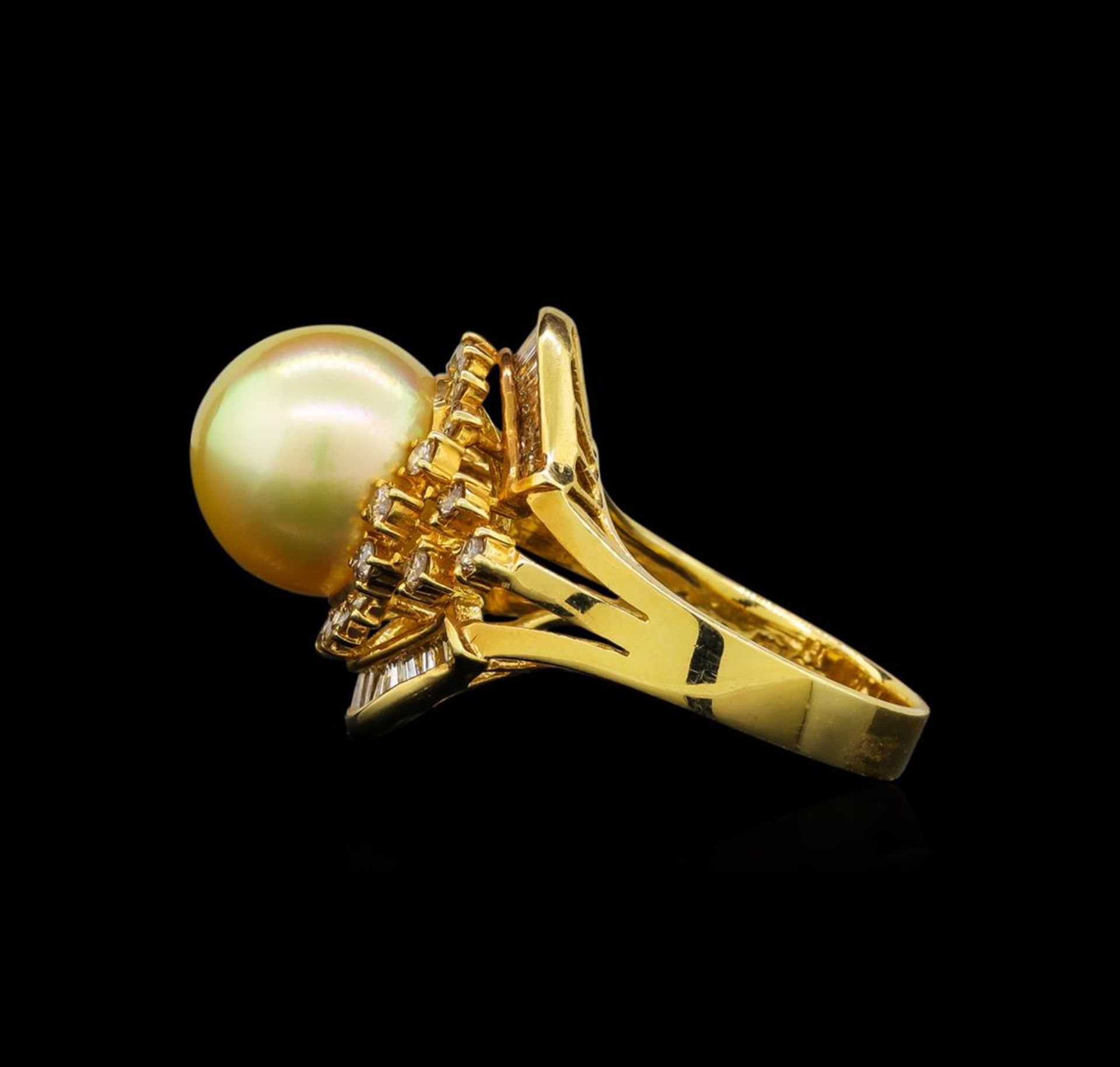 14KT Yellow Gold Pearl and Diamond Ring - Image 5 of 10