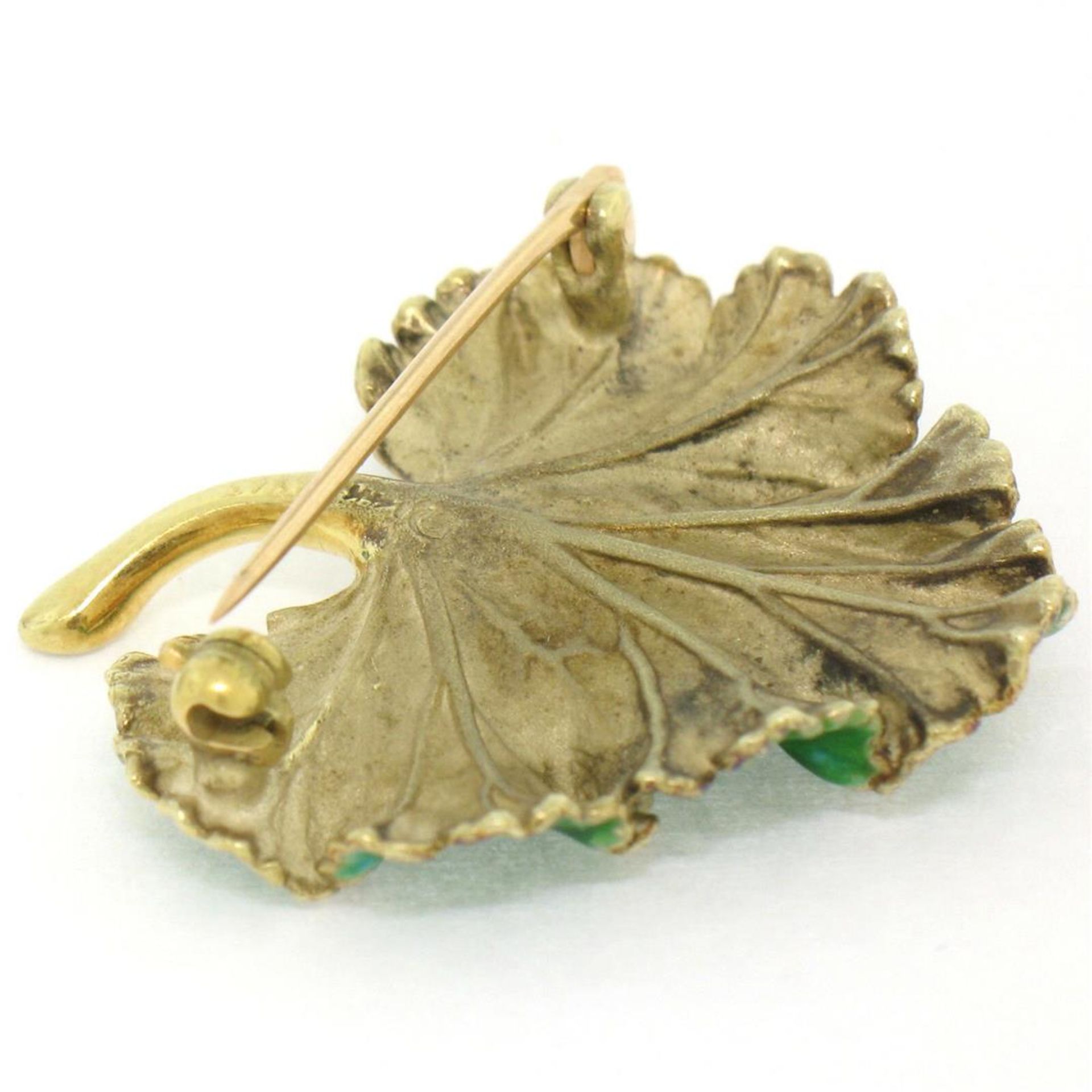 Unique Omega Vintage 14K Yellow Gold Green Enamel & Diamond Detailed Leaf Brooch - Image 6 of 8