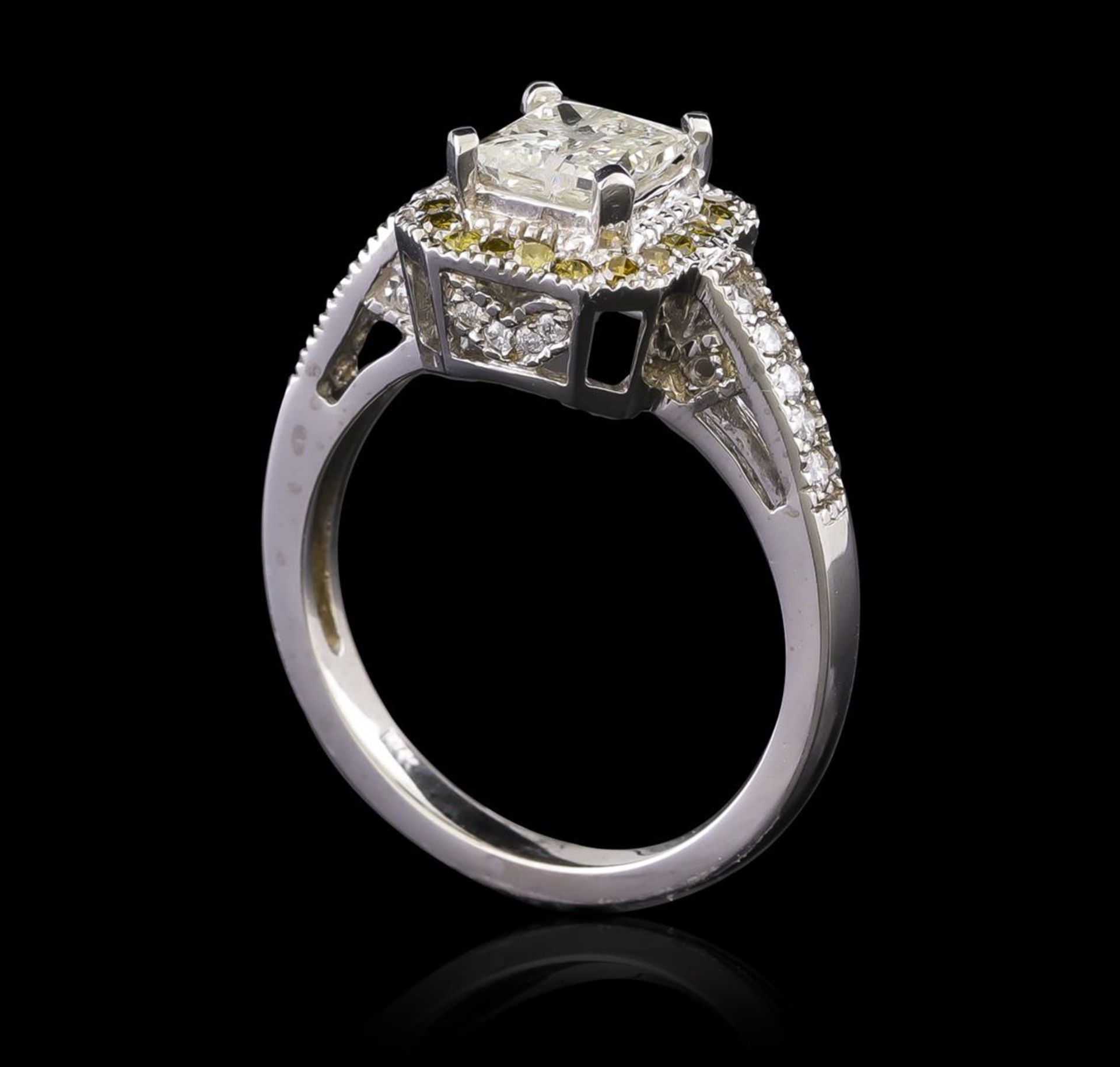 14KT White Gold 1.31 ctw Diamond Ring - Image 4 of 5