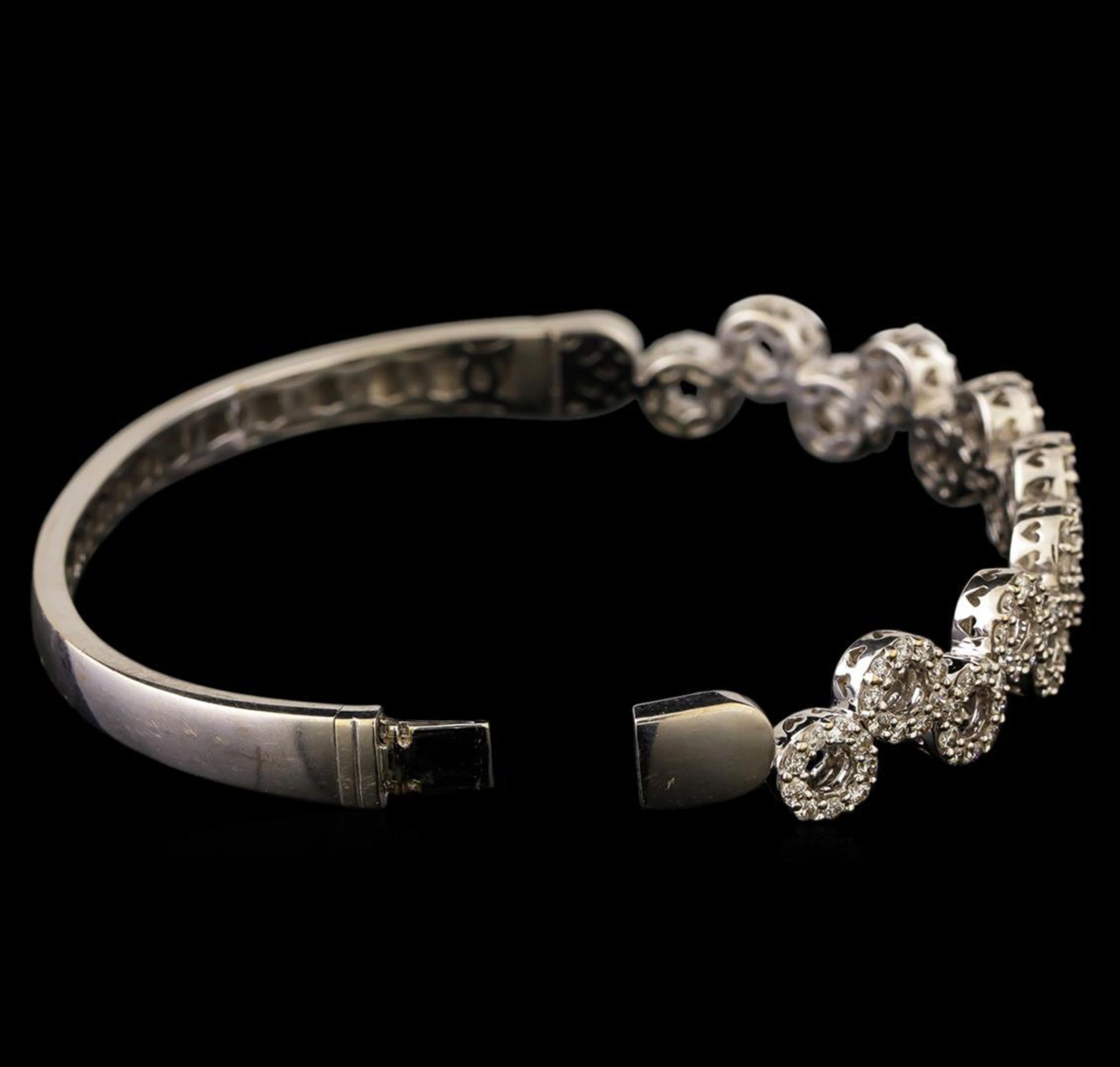 1.55 ctw Diamond Bangle Bracelet - 18KT White Gold - Image 3 of 4