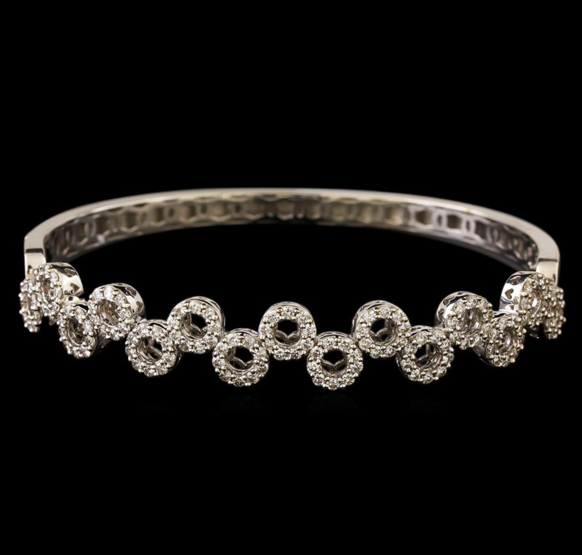 1.55 ctw Diamond Bangle Bracelet - 18KT White Gold