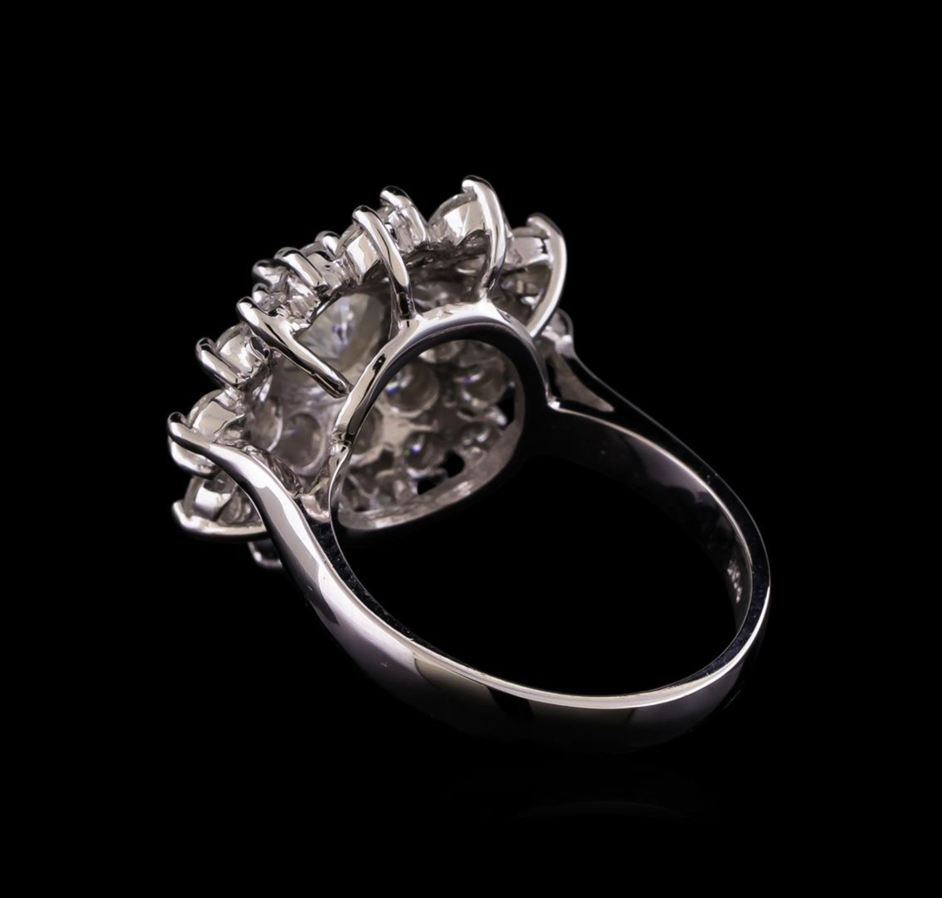 14KT White Gold 2.64 ctw Diamond Ring - Image 3 of 5