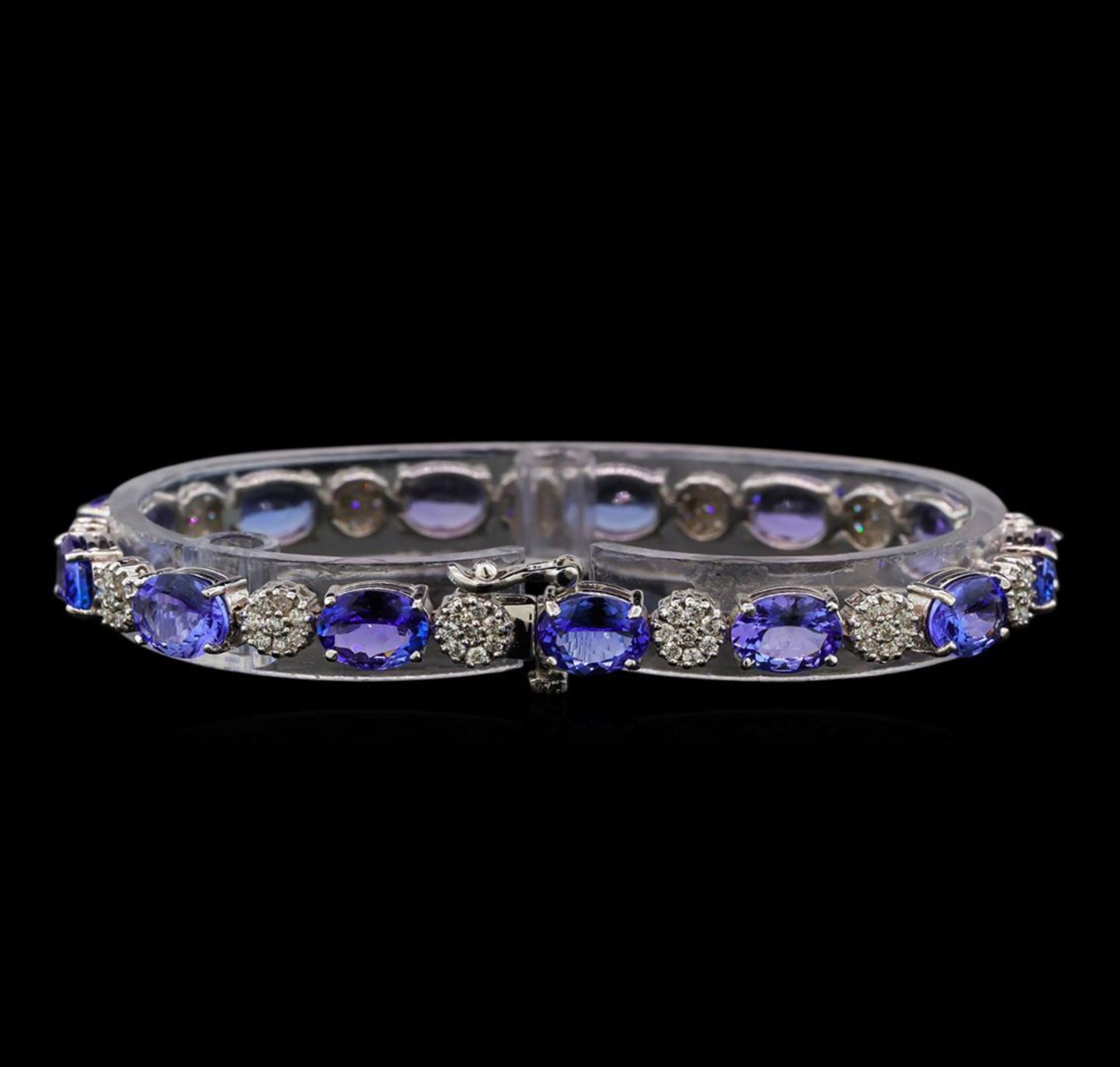 14KT White Gold 17.16 ctw Tanzanite and Diamond Bracelet - Image 2 of 4