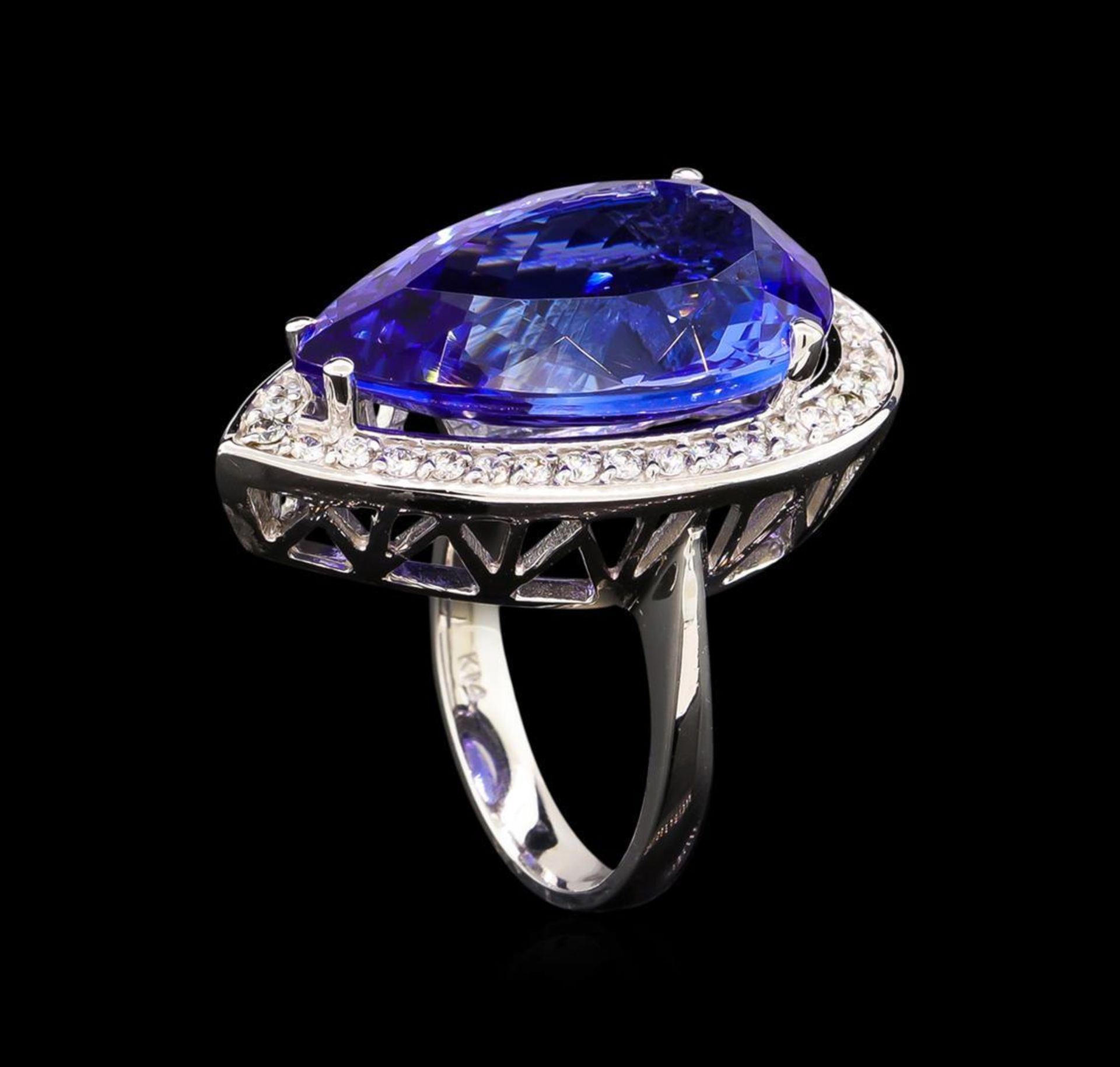 18.42 ctw Tanzanite and Diamond Ring - 14KT White Gold - Image 4 of 5