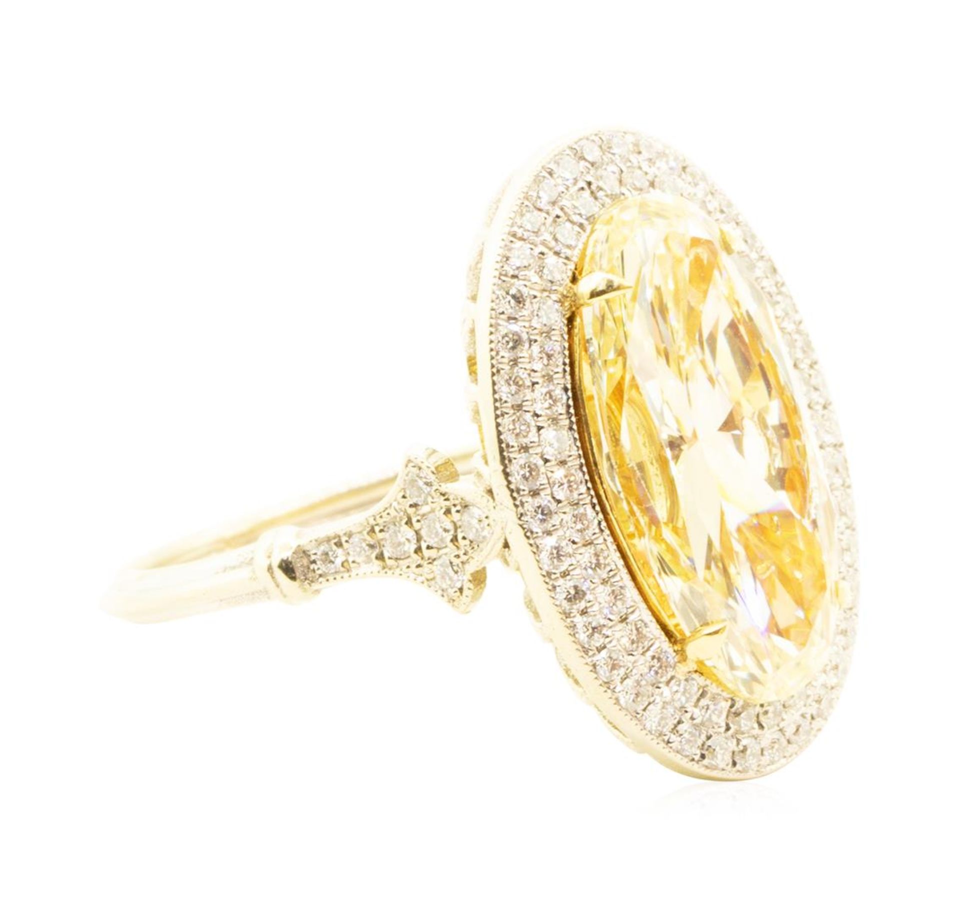 4.76 ctw Yellow Diamond Ring - 18K White and Yellow Gold - Image 2 of 5