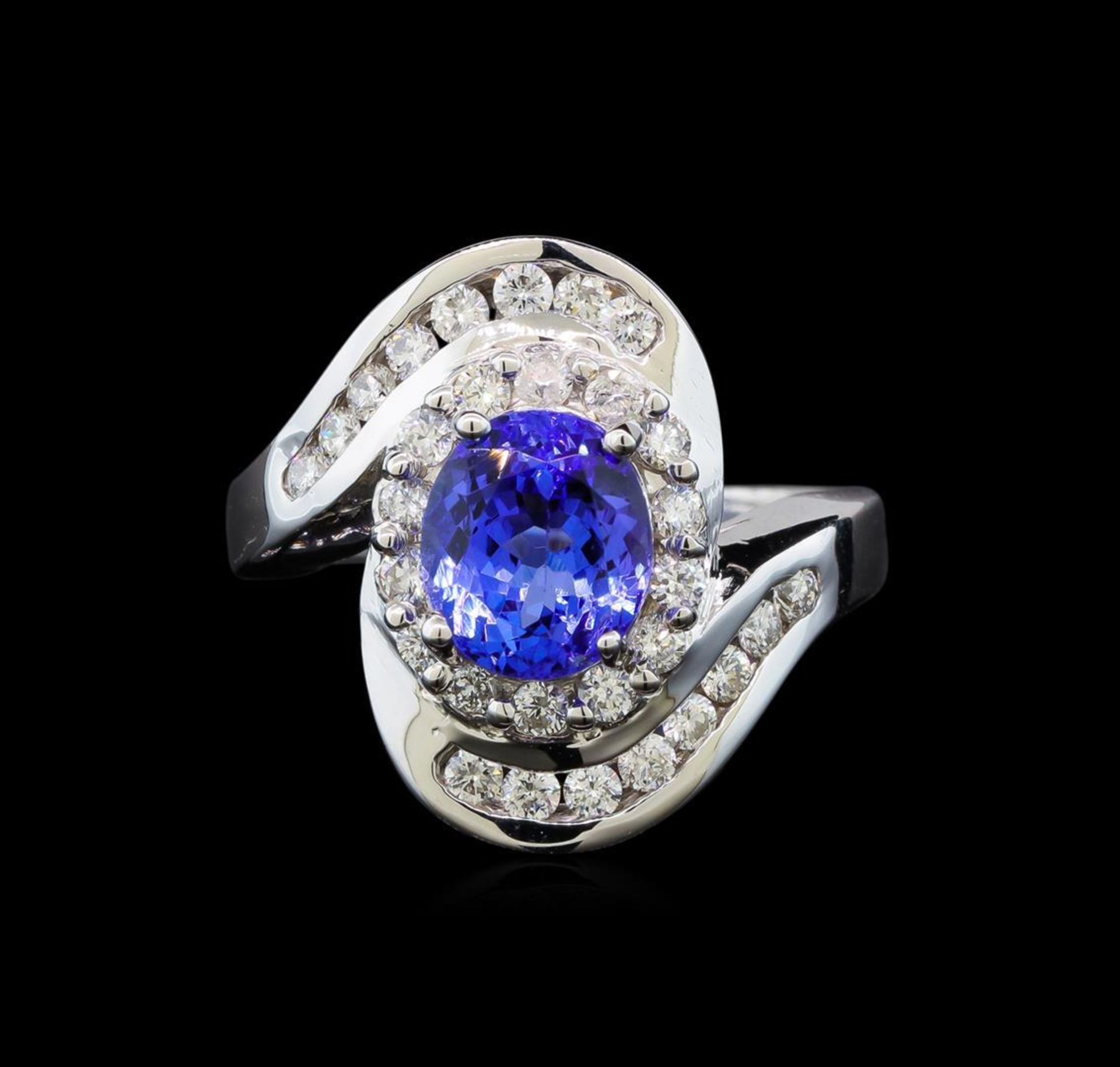 14KT White Gold 1.91 ctw Tanzanite and Diamond Ring - Image 2 of 5