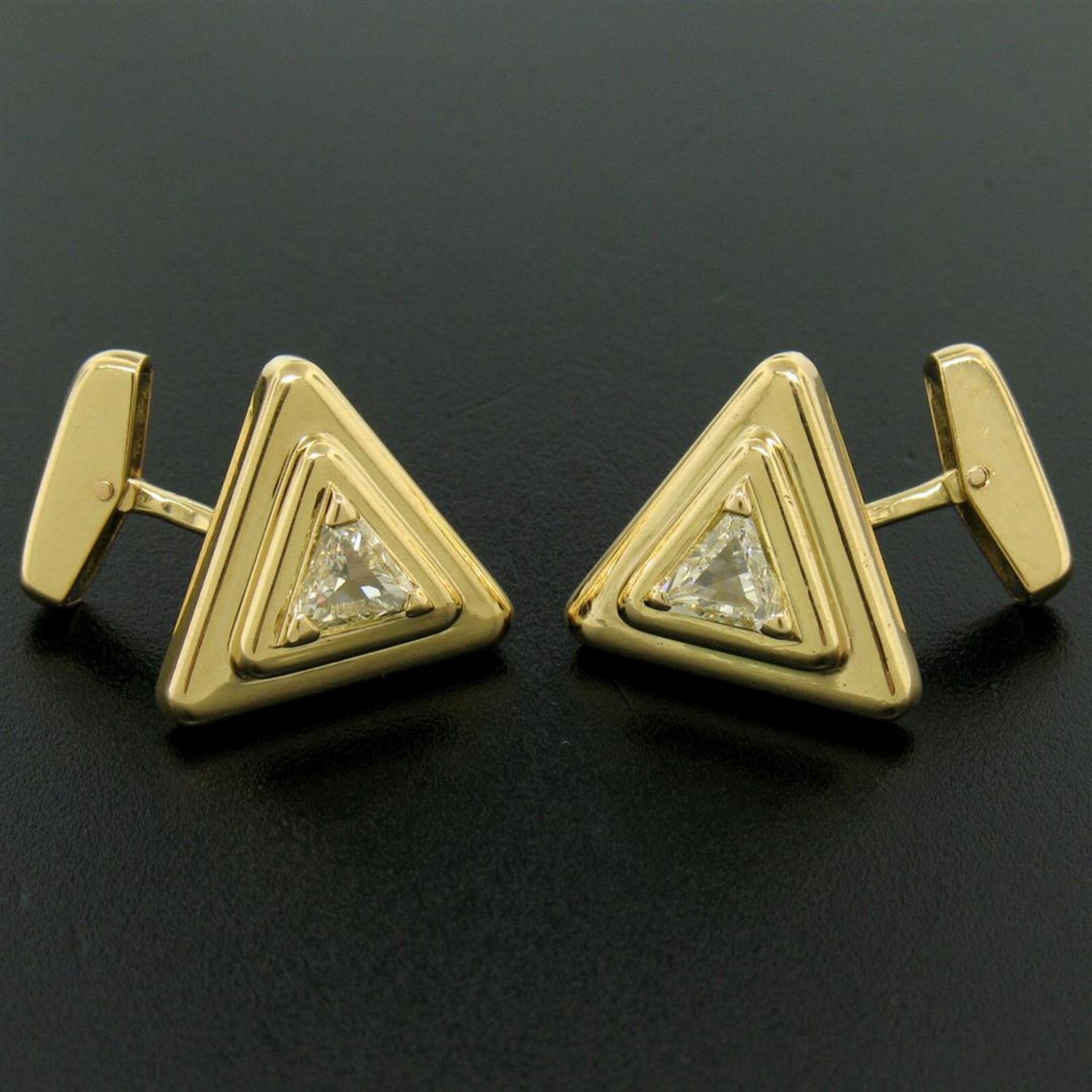 French 18k Yellow Gold Marina B 1.20 ctw FANCY Yellow Trillion Diamond Cuff Link - Image 2 of 8