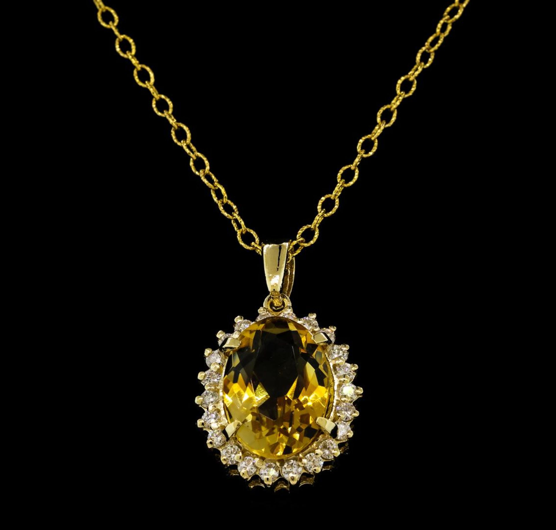 5.65 ctw Citrine Quartz and Diamond Pendant With Chain - 14KT Yellow Gold - Image 2 of 2