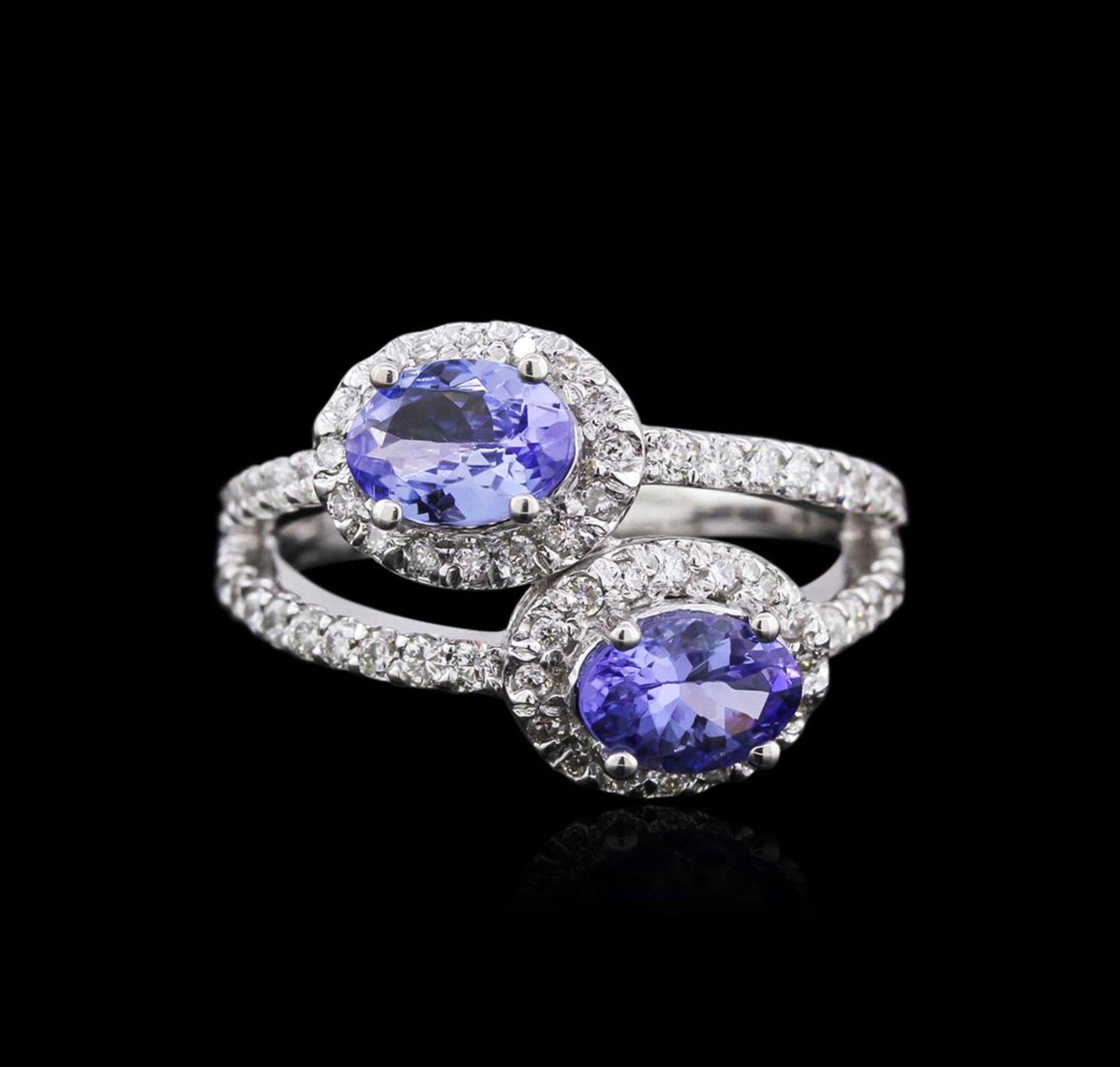 14KT White Gold 1.37 ctw Tanzanite and Diamond Ring - Image 2 of 4