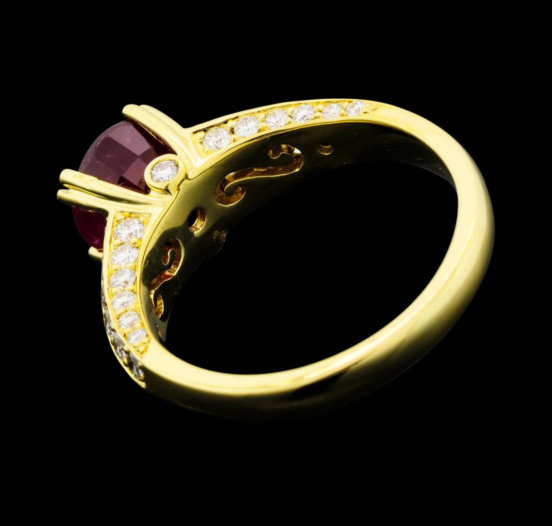 2.54 ctw Ruby And Diamond Ring - 18KT Yellow Gold - Image 3 of 5