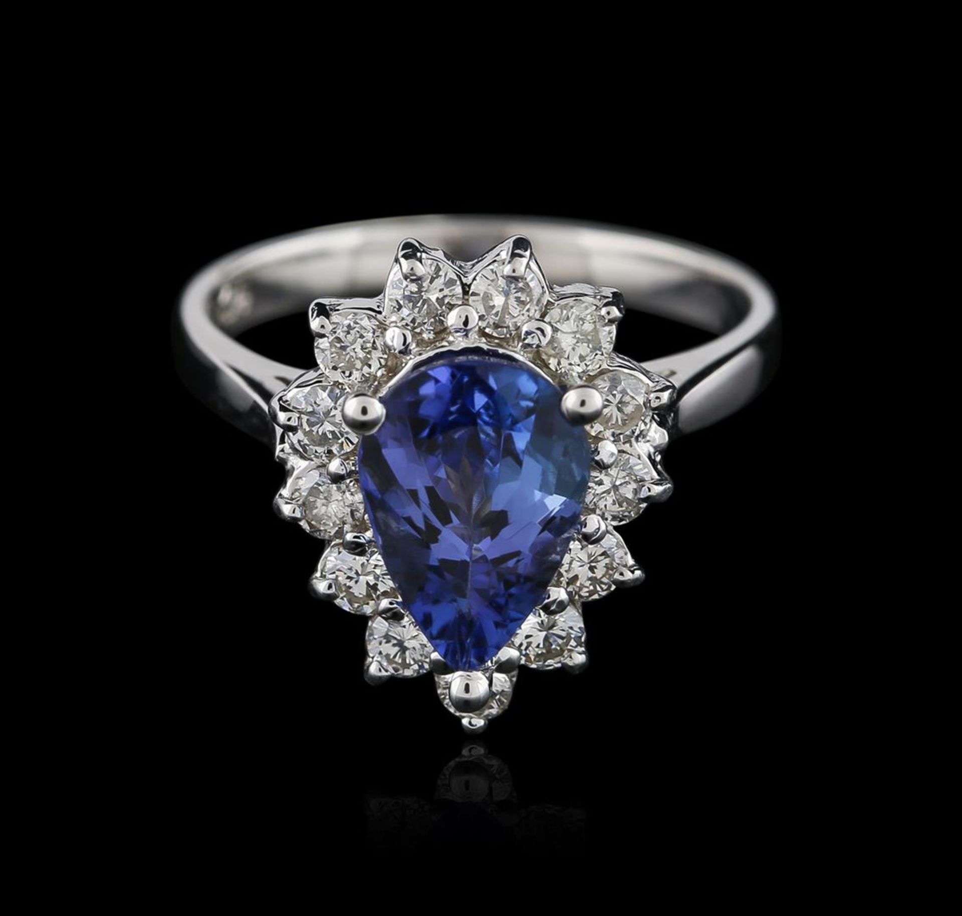 14KT White Gold 1.66 ctw Tanzanite and Diamond Ring - Image 2 of 3