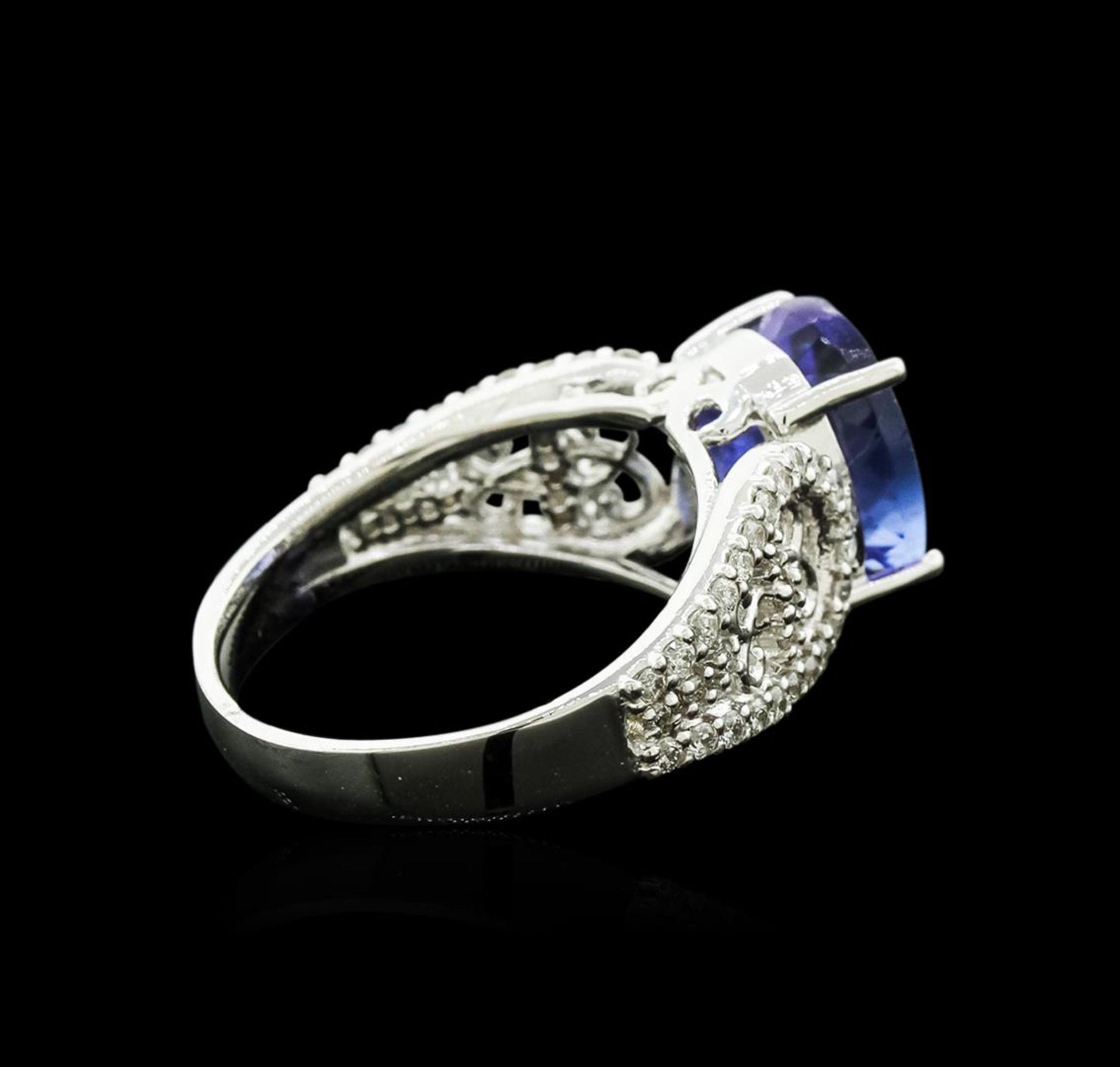 14KT White Gold 4.17 ctw Tanzanite and Diamond Ring - Image 3 of 4