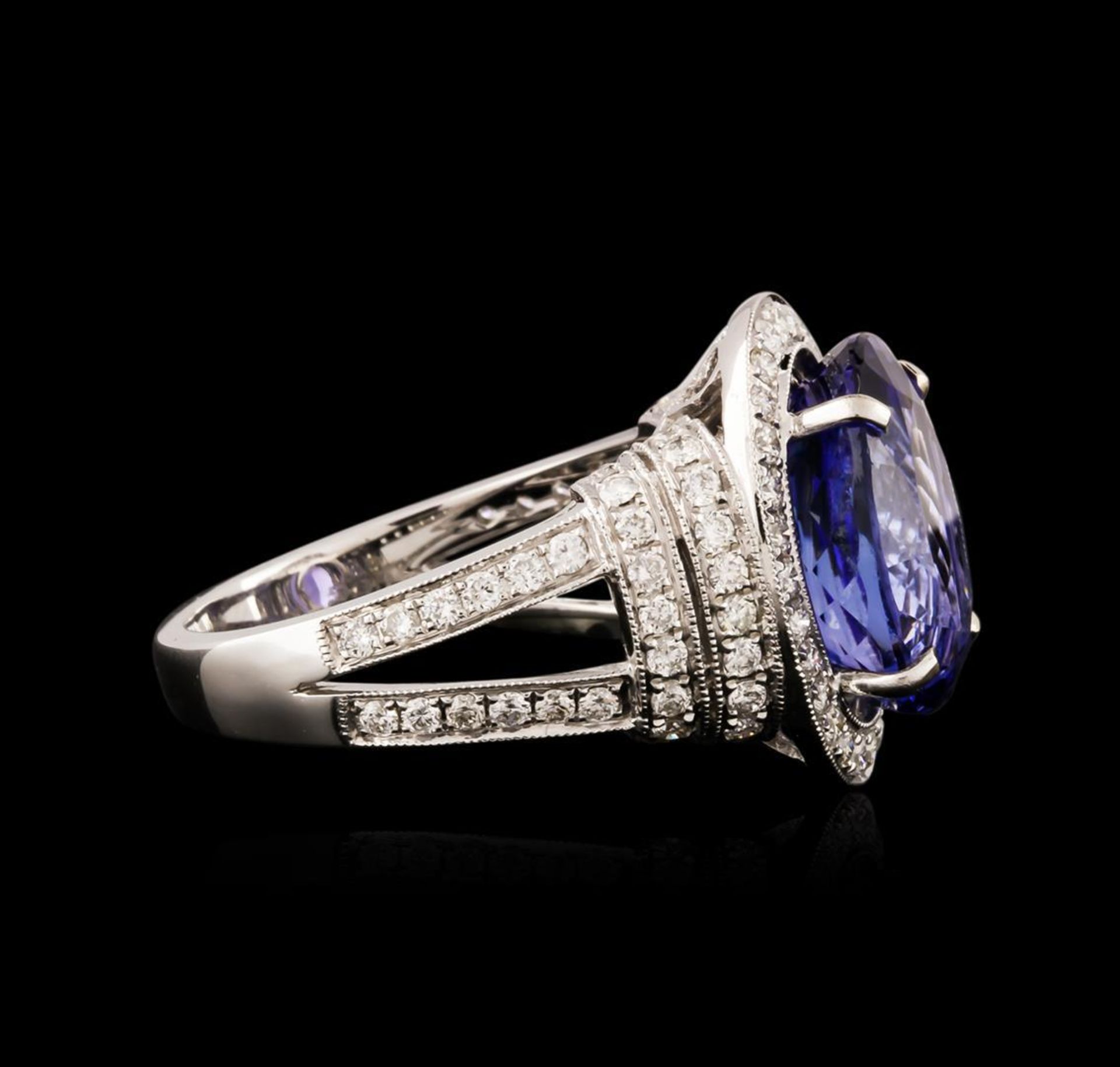 18KT White Gold 7.20 ctw Tanzanite and Diamond Ring - Image 3 of 4