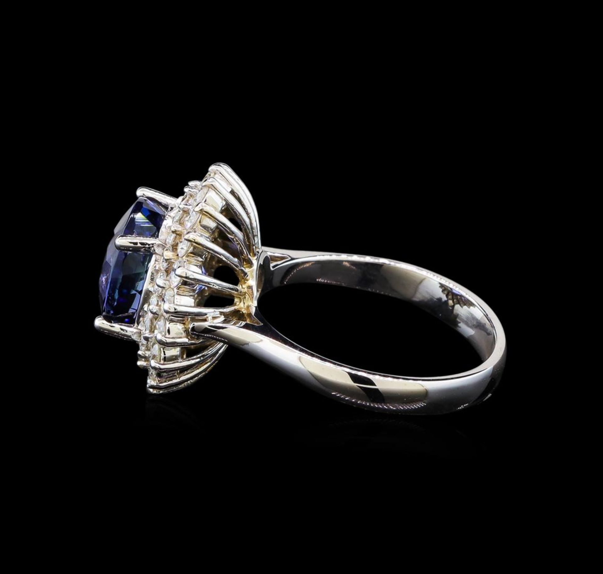 14KT White Gold 4.51 ctw Tanzanite and Diamond Ring - Image 3 of 5