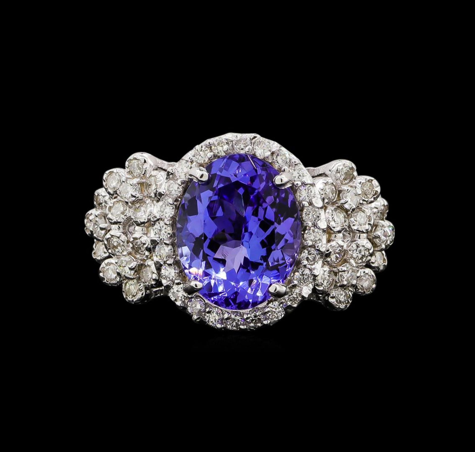 14KT White Gold 4.31 ctw Tanzanite and Diamond Ring - Image 2 of 5