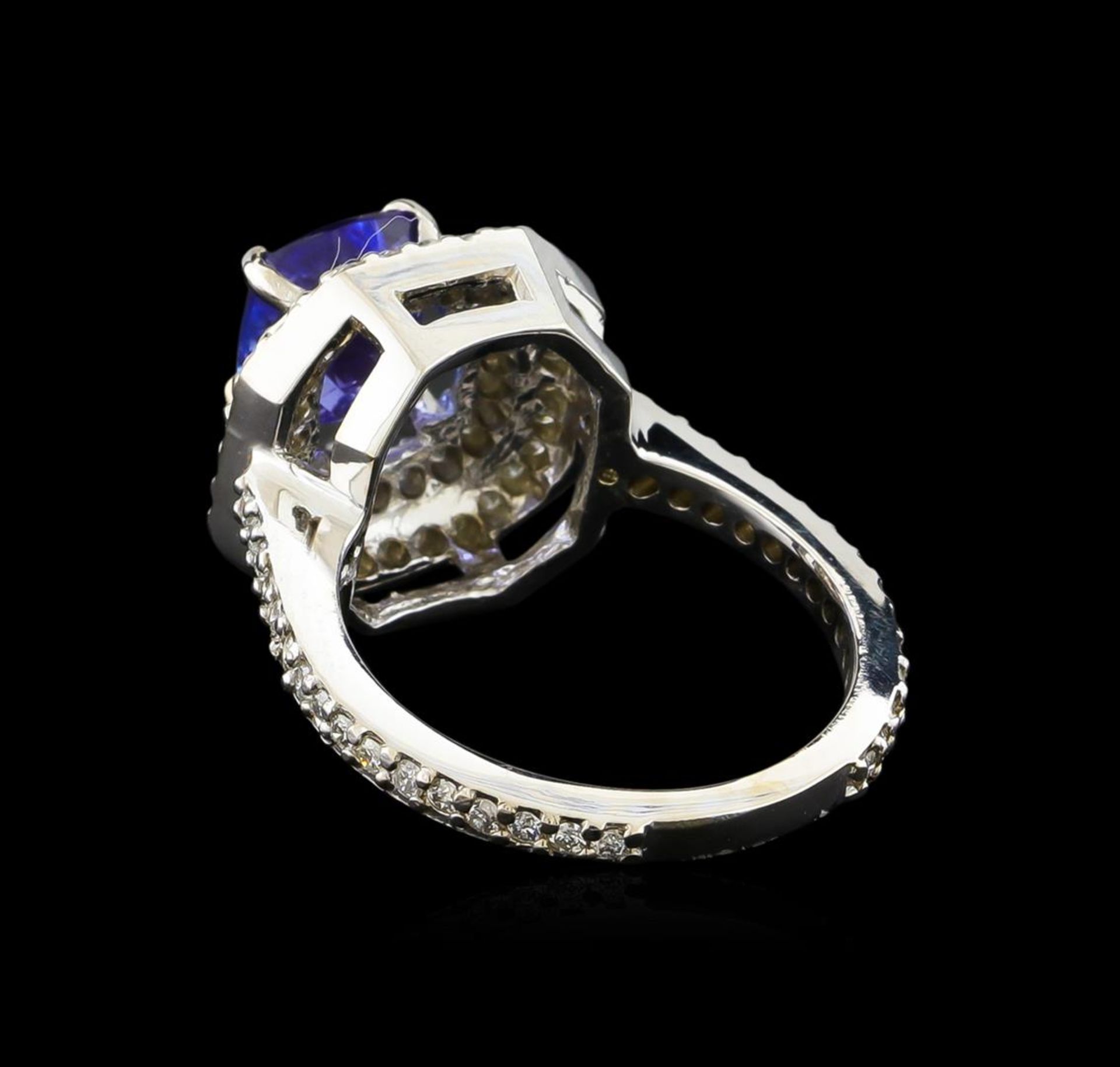 14KT White Gold 2.00 ctw Tanzanite and Diamond Ring - Image 3 of 5