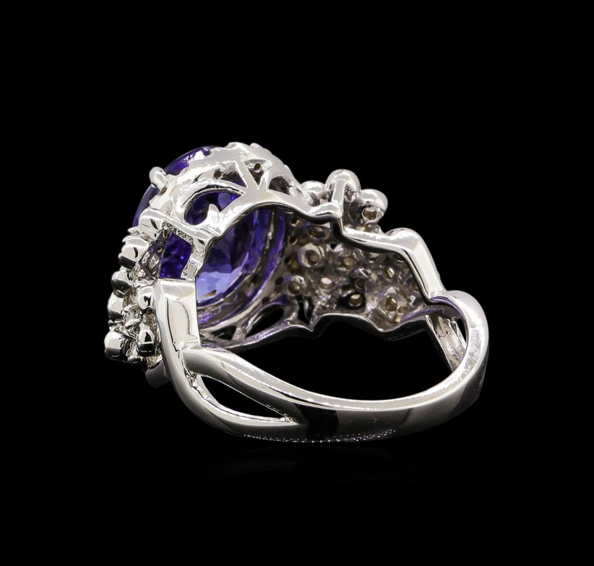 14KT White Gold 4.31 ctw Tanzanite and Diamond Ring - Image 3 of 5