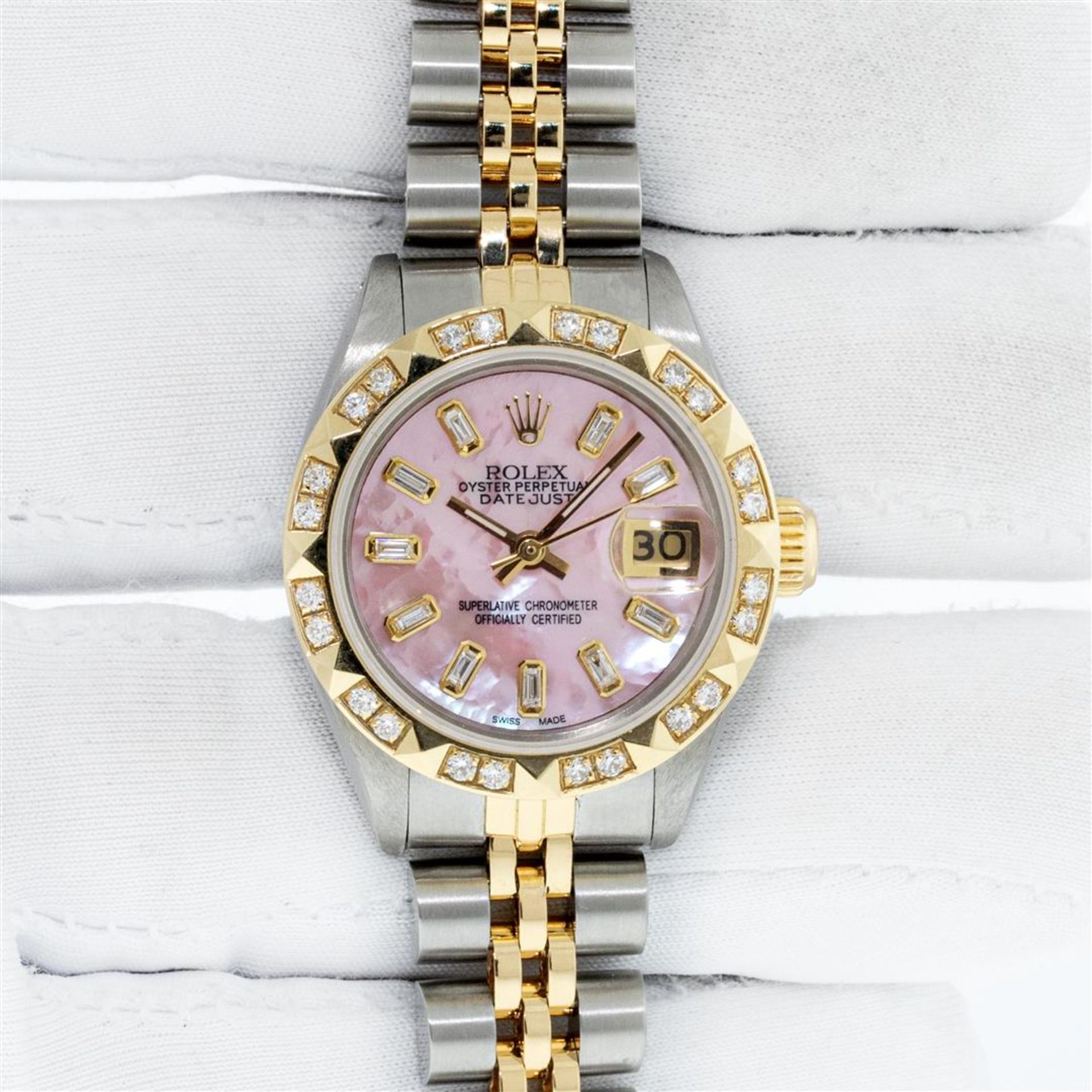 Rolex Ladies 26 2T Pink MOP Baguette 18K YG Diamond Bezel Serviced And Polished - Image 3 of 9