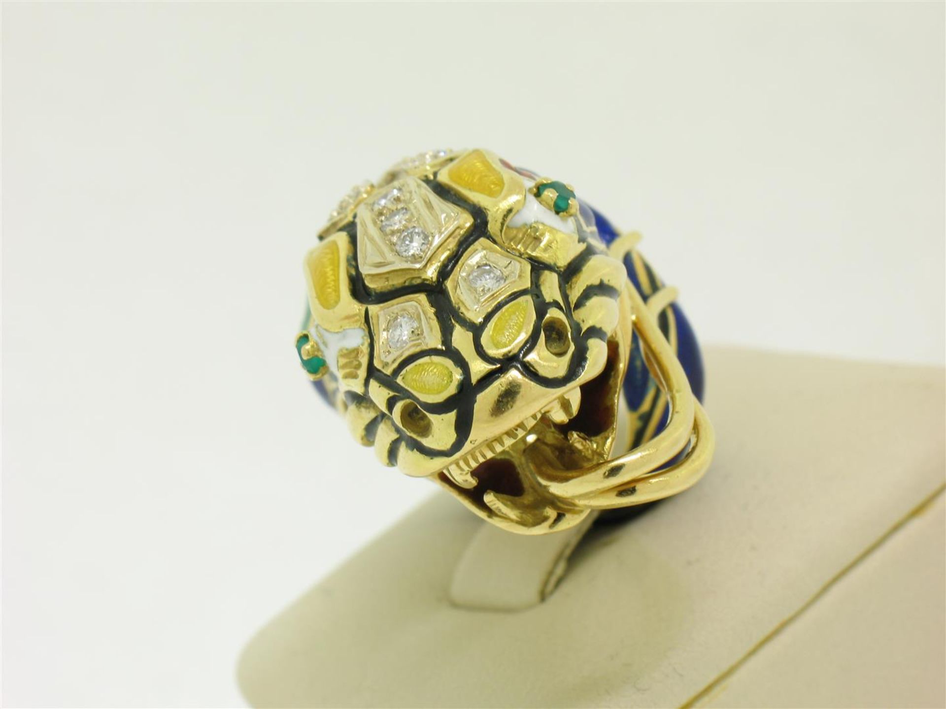 Vintage 18K Gold Multi Color Enamel Diamond & Emerald Large Snake Head Wrap Ring - Image 4 of 9