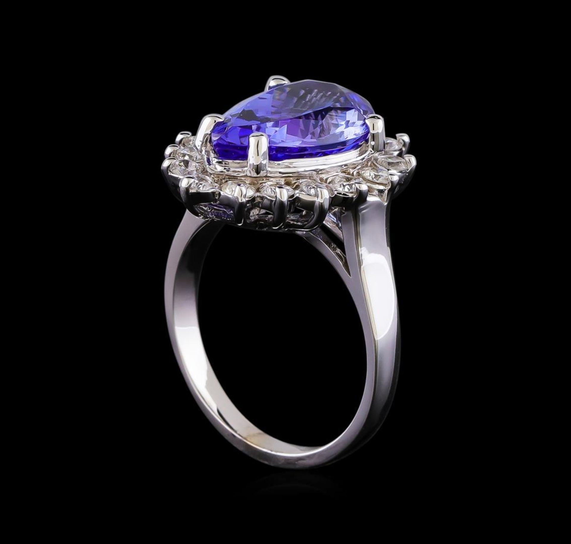 5.02 ctw Tanzanite and Diamond Ring - 14KT White Gold - Image 4 of 5