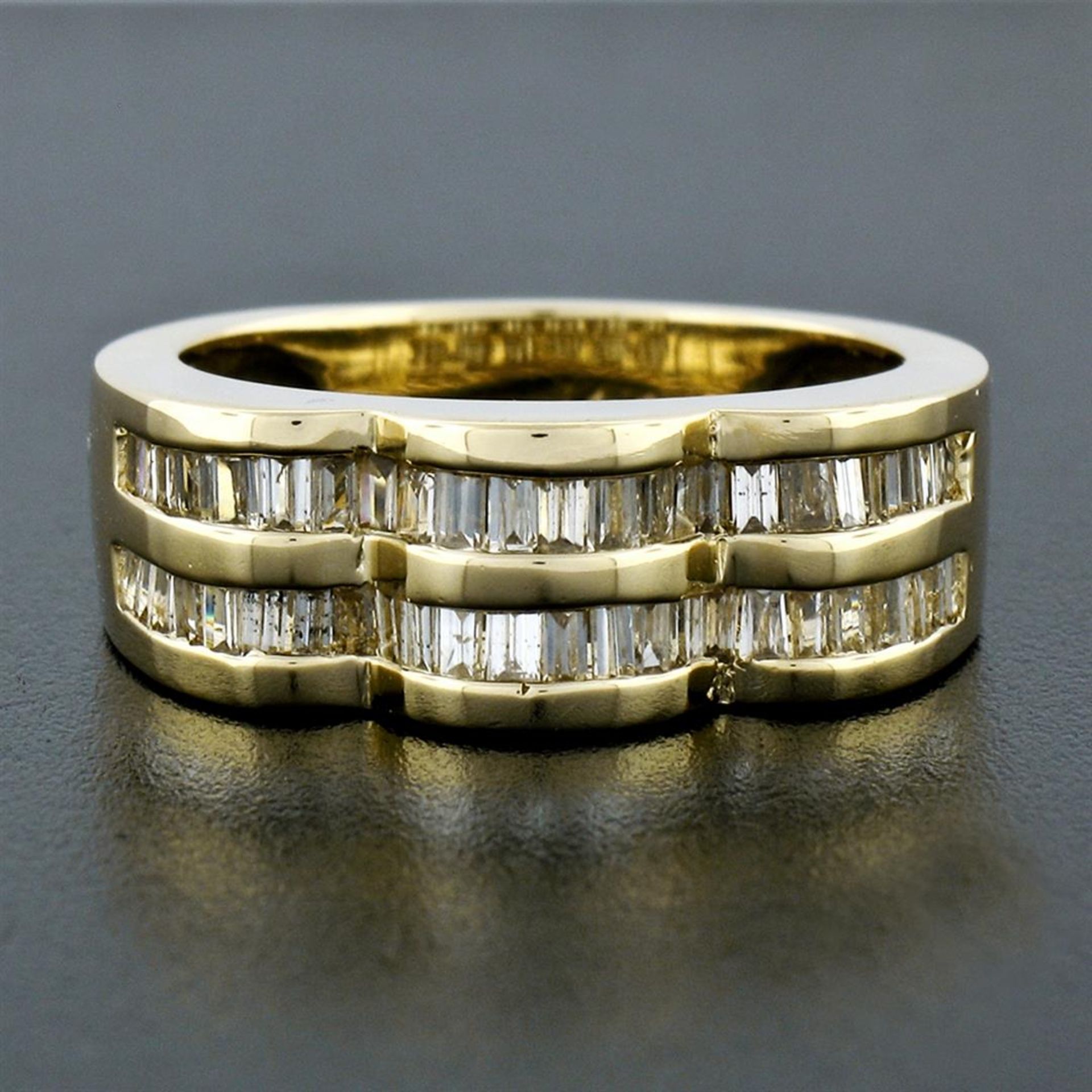 14k Yellow Gold .95 ctw Baguette Cut Diamond Wavy Grooved Dual Row Band Ring - Image 2 of 8