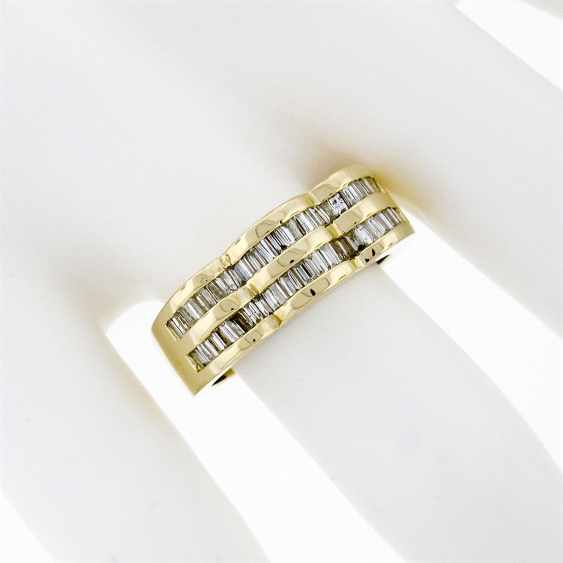 14k Yellow Gold .95 ctw Baguette Cut Diamond Wavy Grooved Dual Row Band Ring - Image 3 of 8