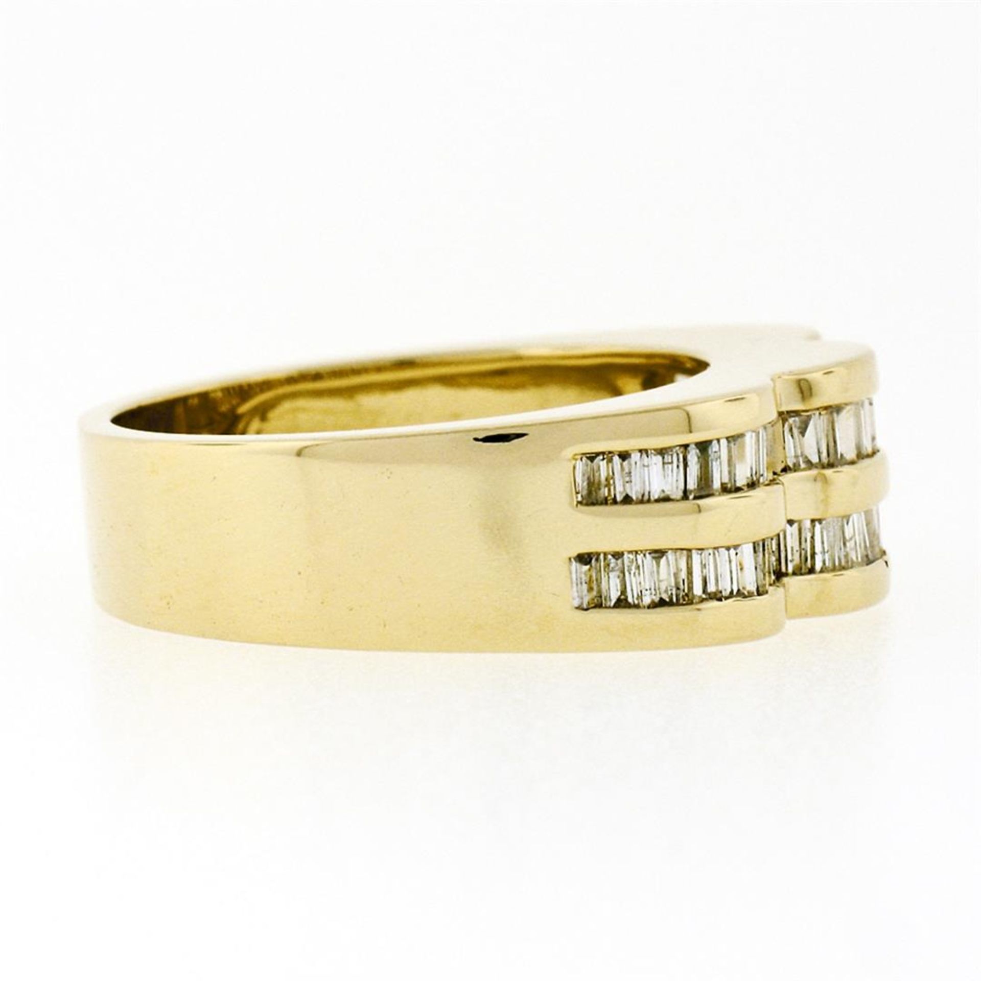 14k Yellow Gold .95 ctw Baguette Cut Diamond Wavy Grooved Dual Row Band Ring - Image 5 of 8