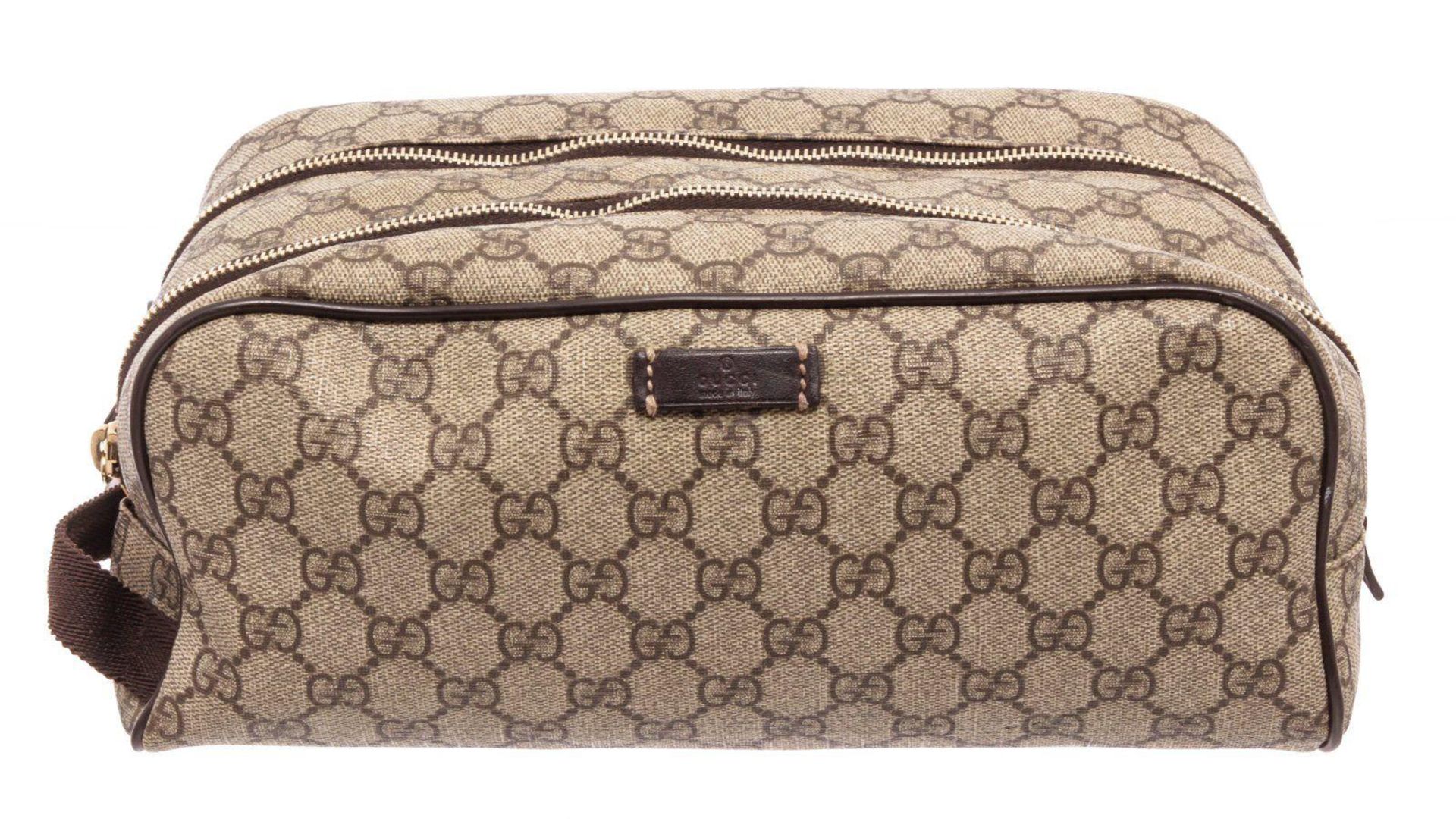 Gucci GG Beige Supreme Leather Toiletry Pouch Cosmetic Bag
