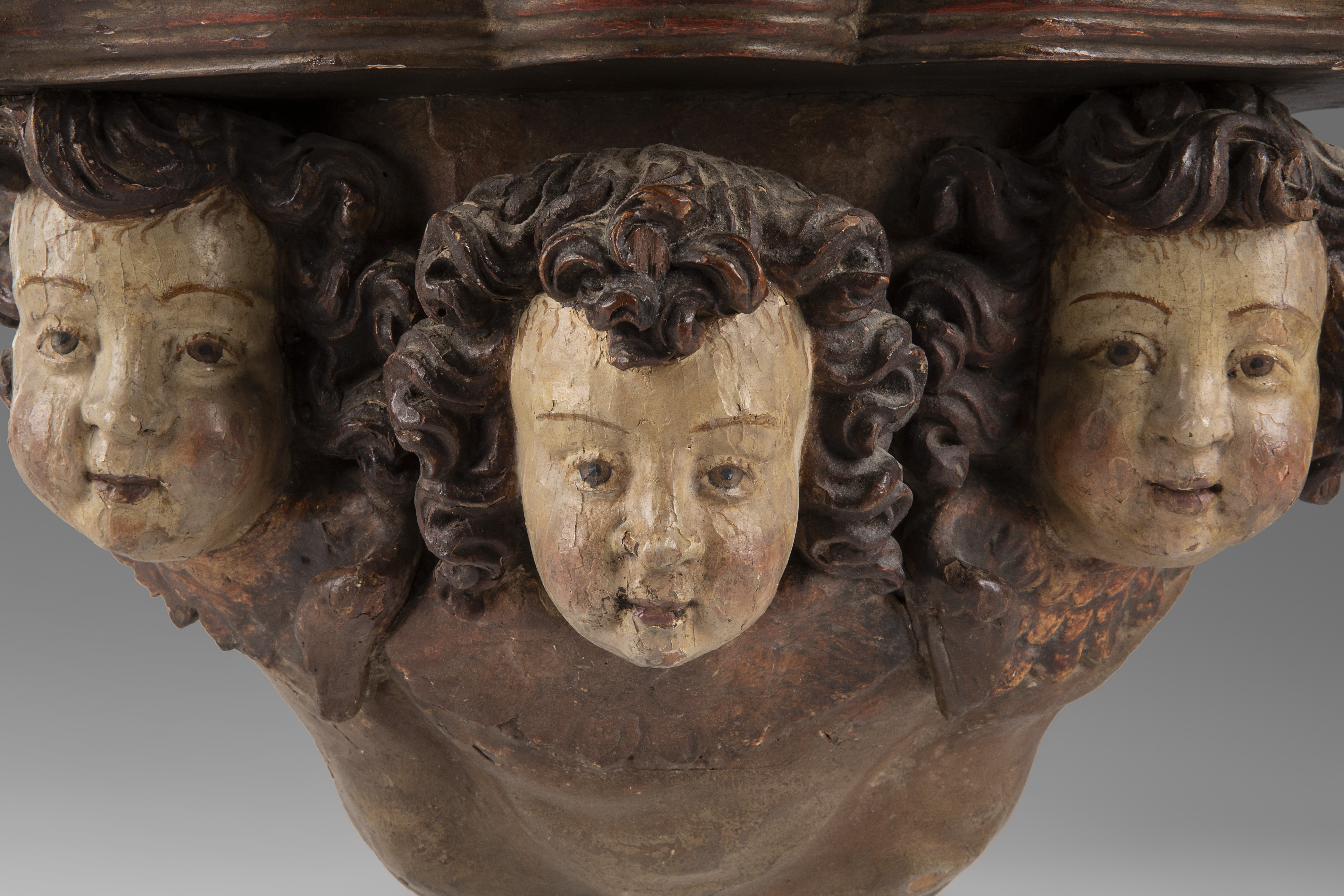 Spanish School, XVIII century. "Virgin and Child. Polychrome carving. Wooden base. Measures: 97 x 36 - Image 3 of 3