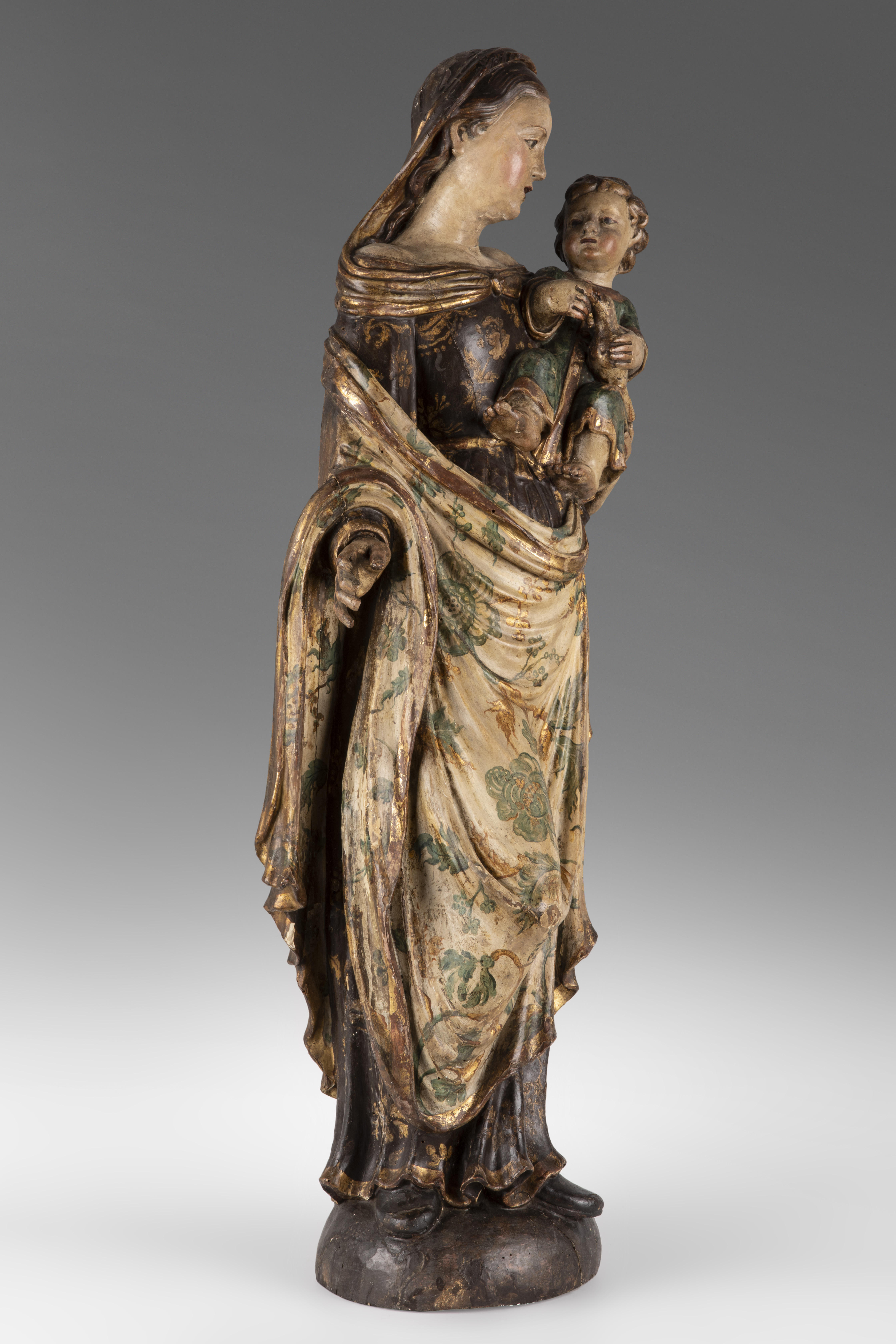 Spanish School, XVIII century. "Virgin and Child. Polychrome carving. Wooden base. Measures: 97 x 36 - Image 2 of 3